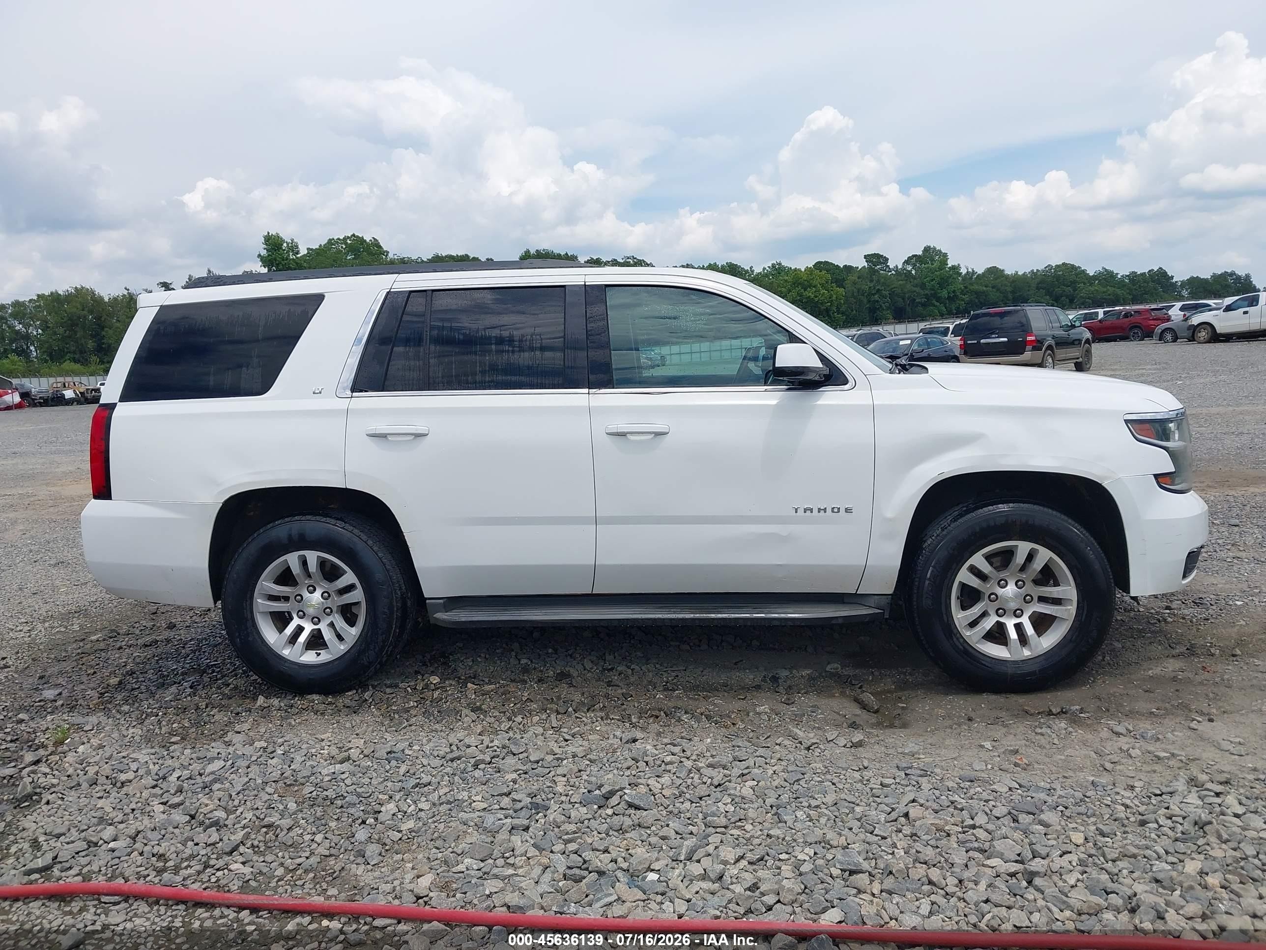 2015 Chevrolet Tahoe Lt White vin: 1GNSKBKC0FR554916