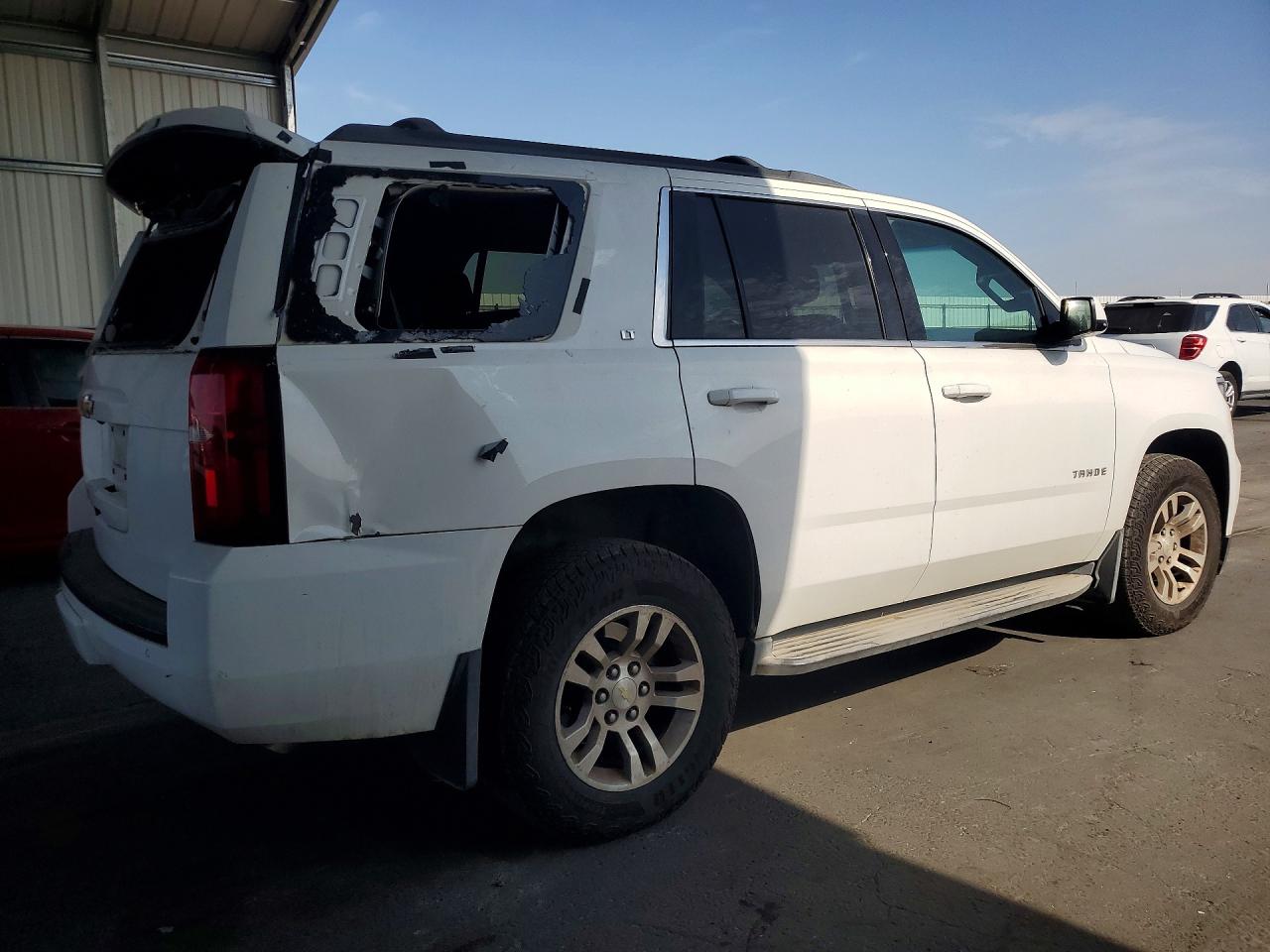 2015 Chevrolet Tahoe K1500 Lt White vin: 1GNSKBKC0FR604861
