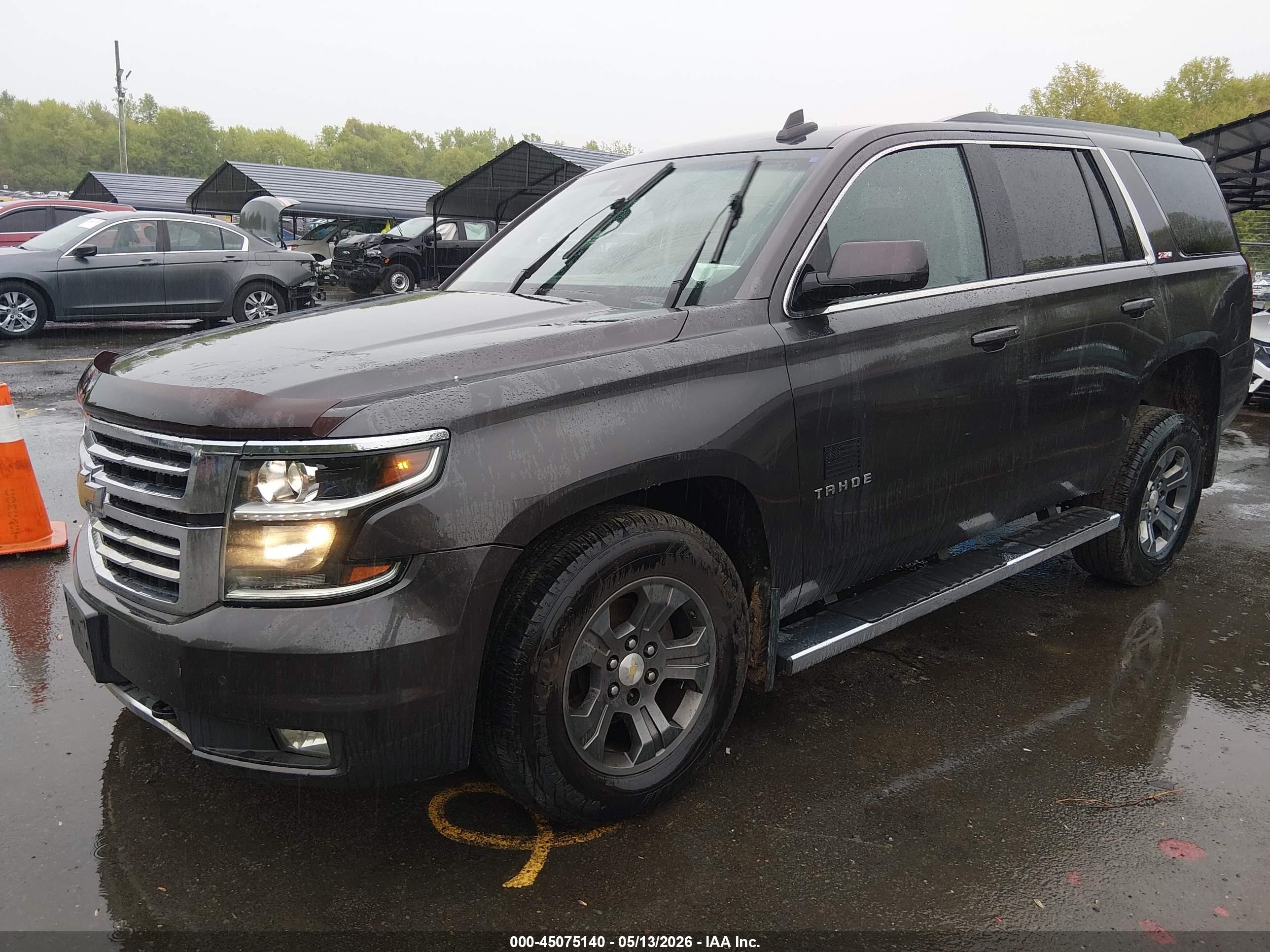 2015 Chevrolet Tahoe Lt Серый vin: 1GNSKBKC0FR629212