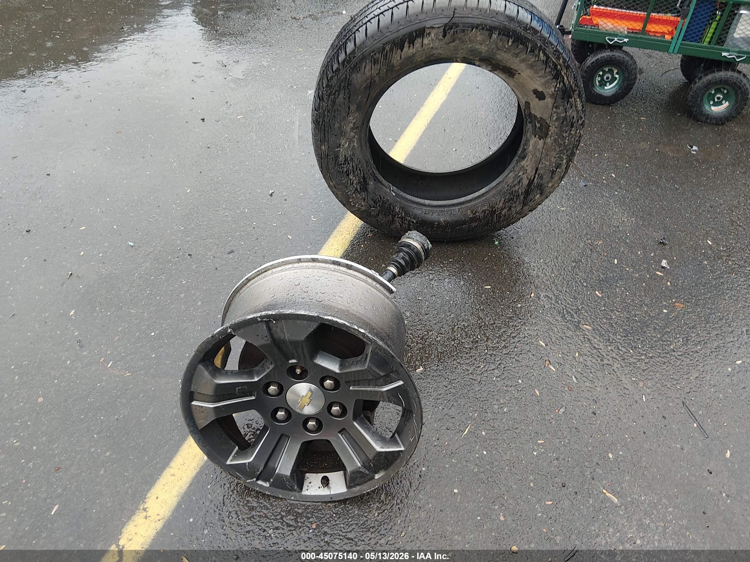 2015 Chevrolet Tahoe Lt Серый vin: 1GNSKBKC0FR629212