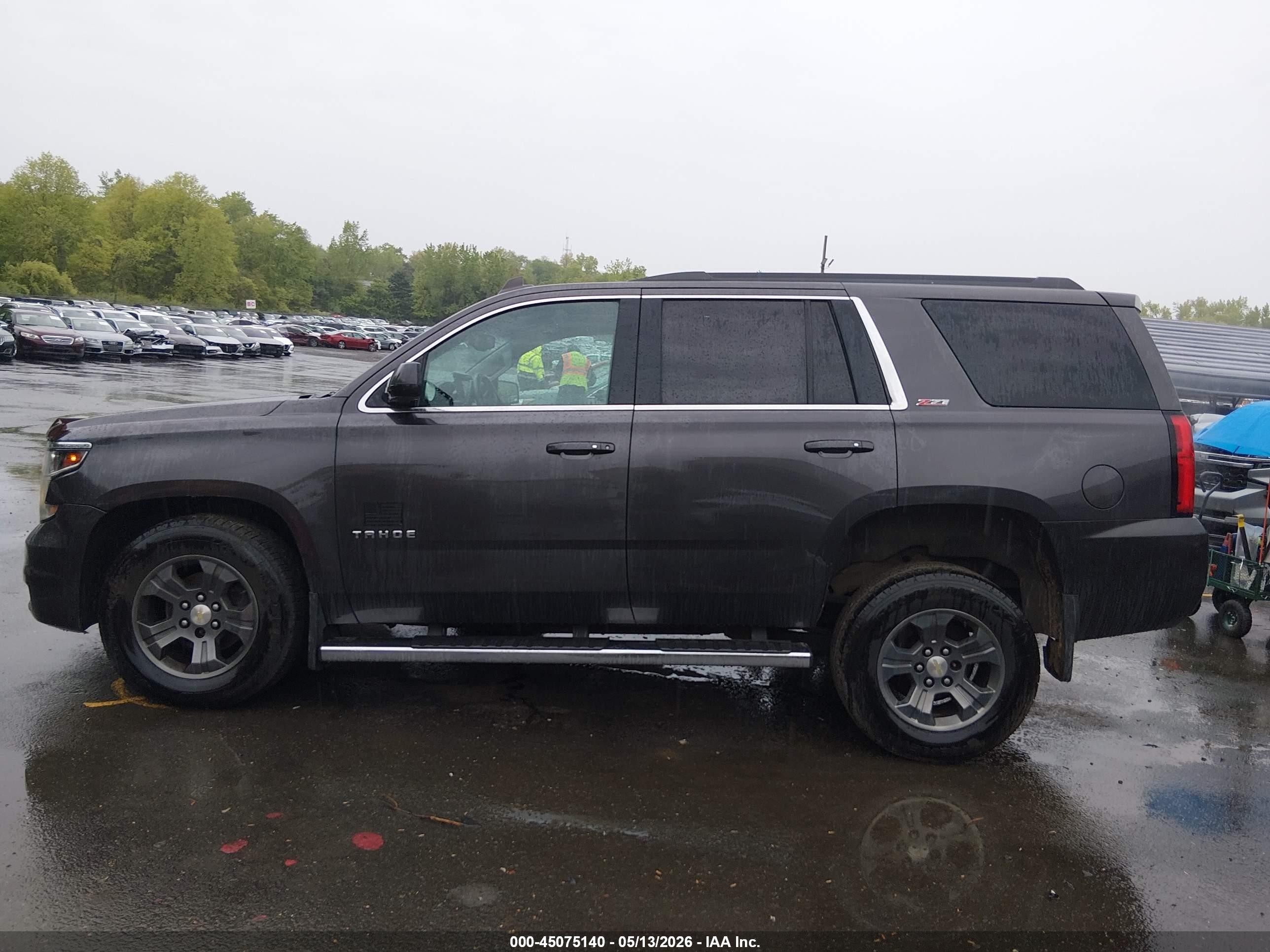 2015 Chevrolet Tahoe Lt Серый vin: 1GNSKBKC0FR629212