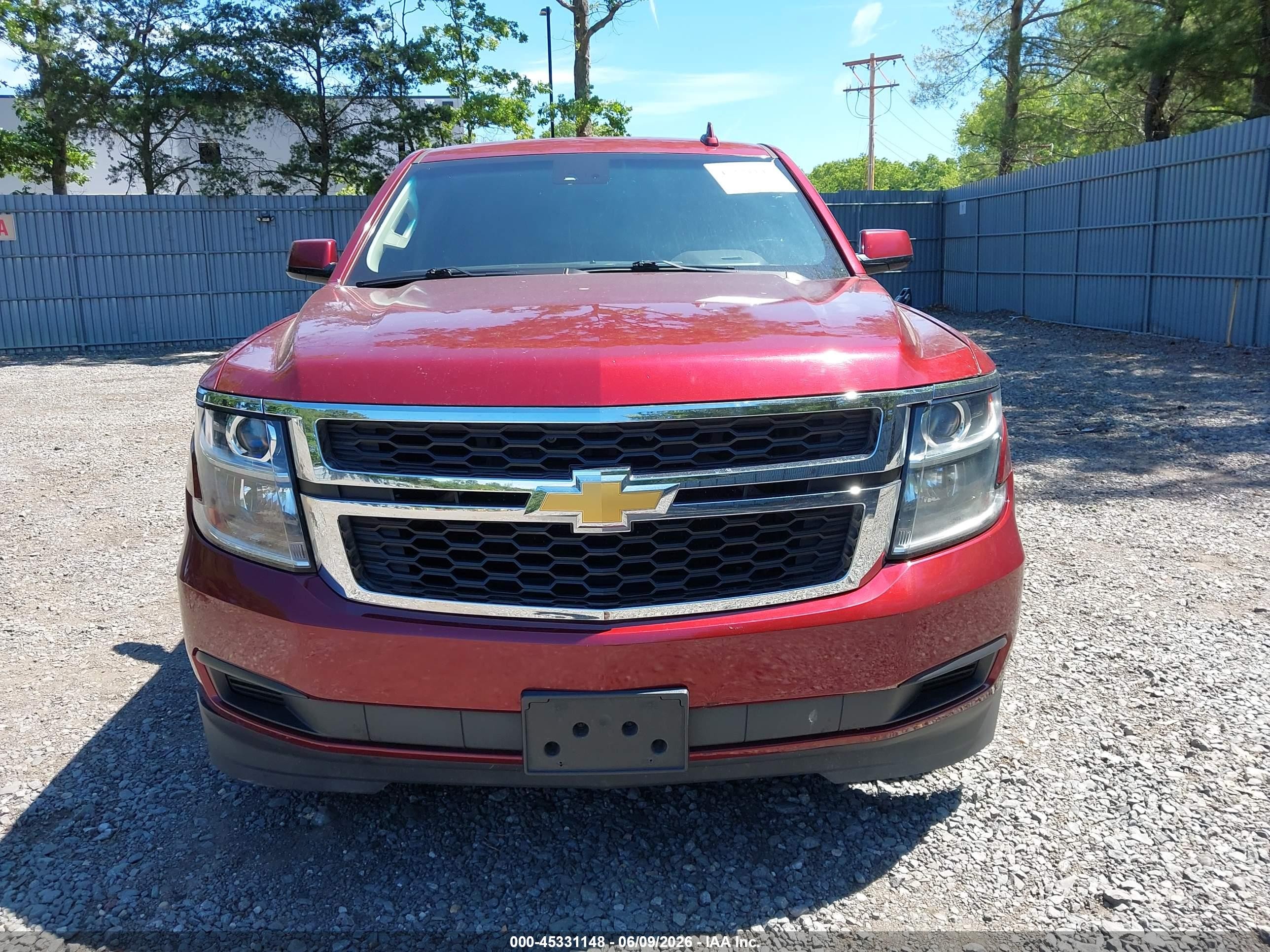 2016 Chevrolet Tahoe Lt Красный vin: 1GNSKBKC0GR463937