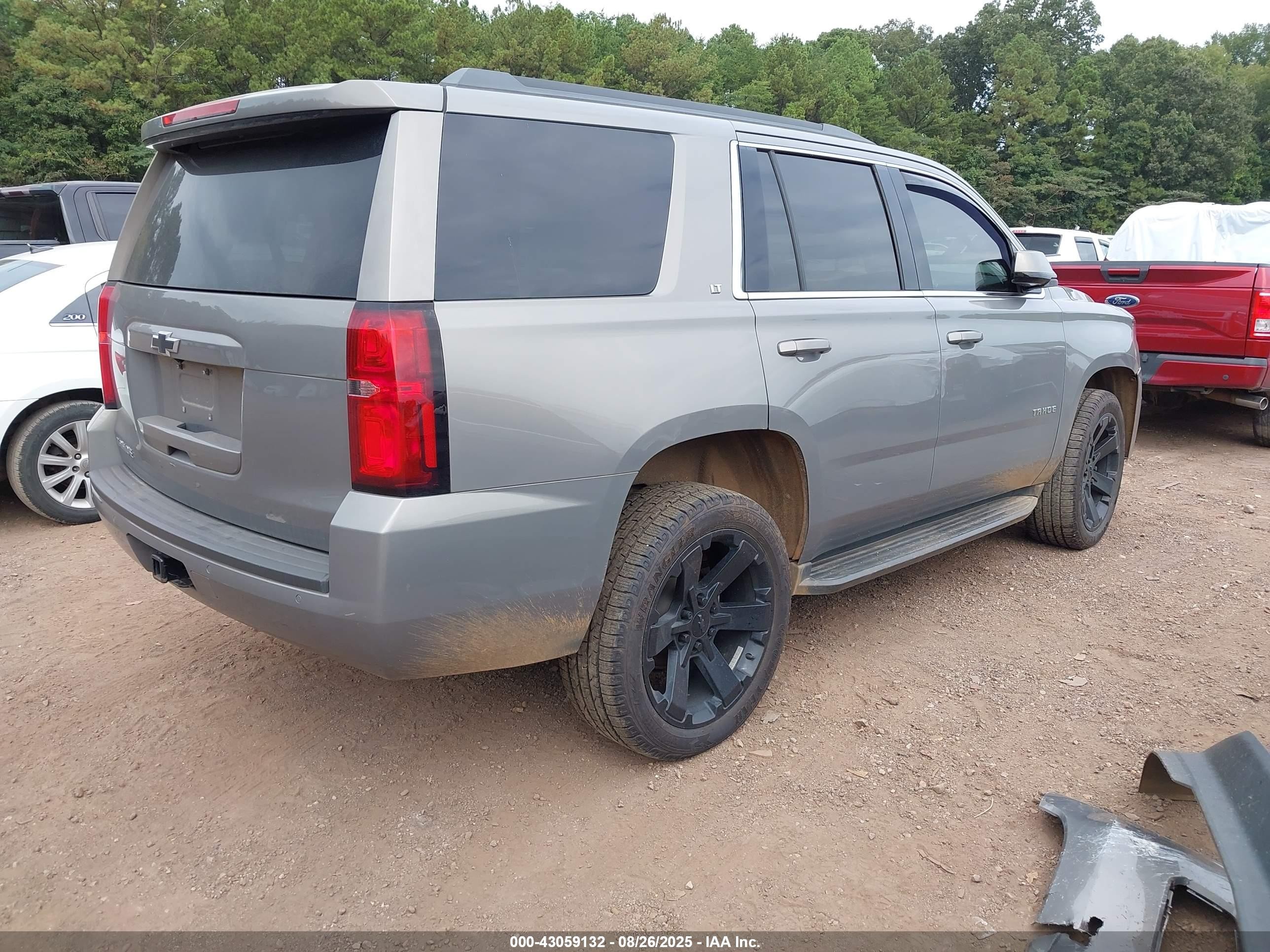 2019 Chevrolet Tahoe Lt Gray vin: 1GNSKBKC0KR167597