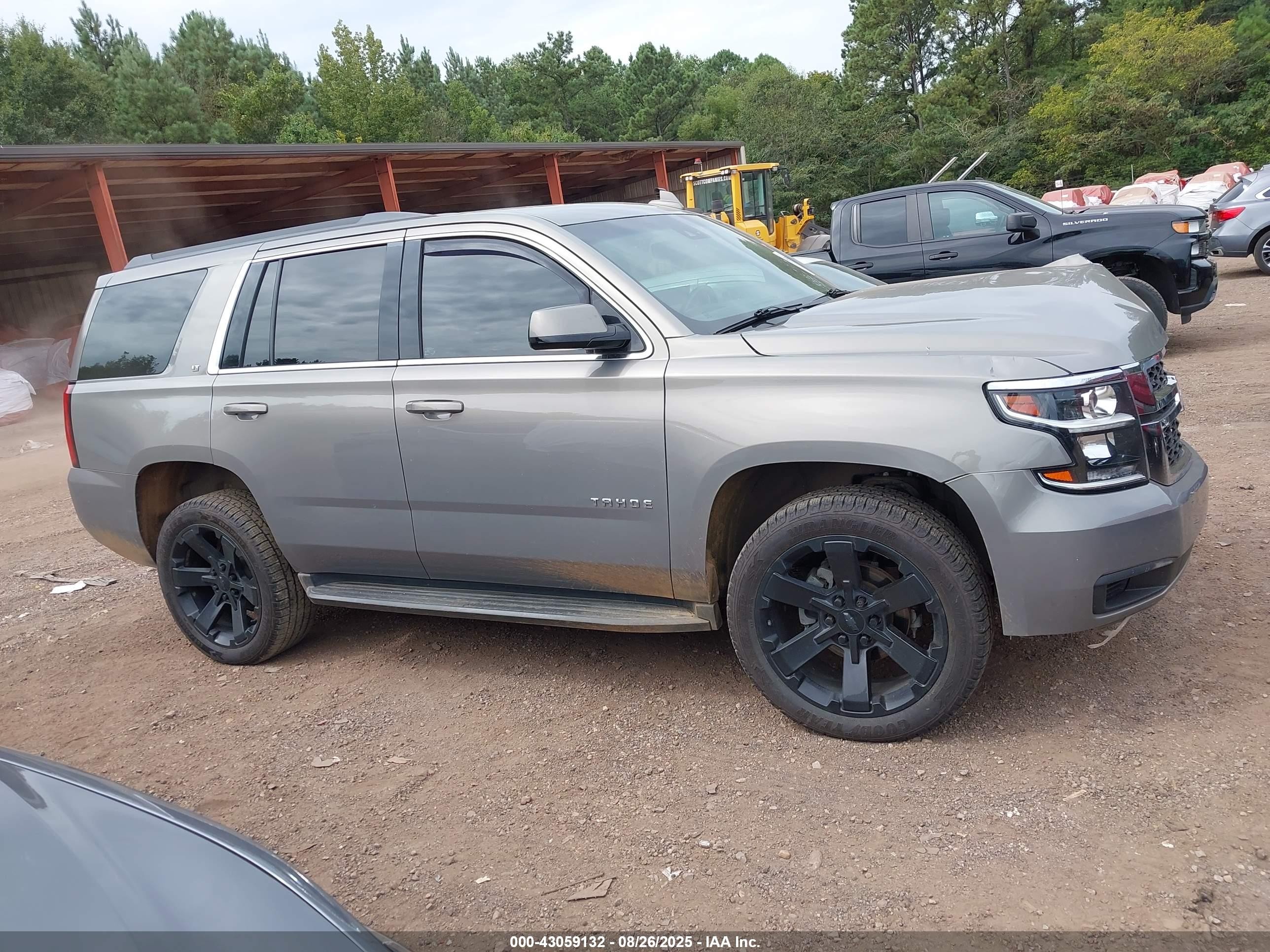 2019 Chevrolet Tahoe Lt Gray vin: 1GNSKBKC0KR167597
