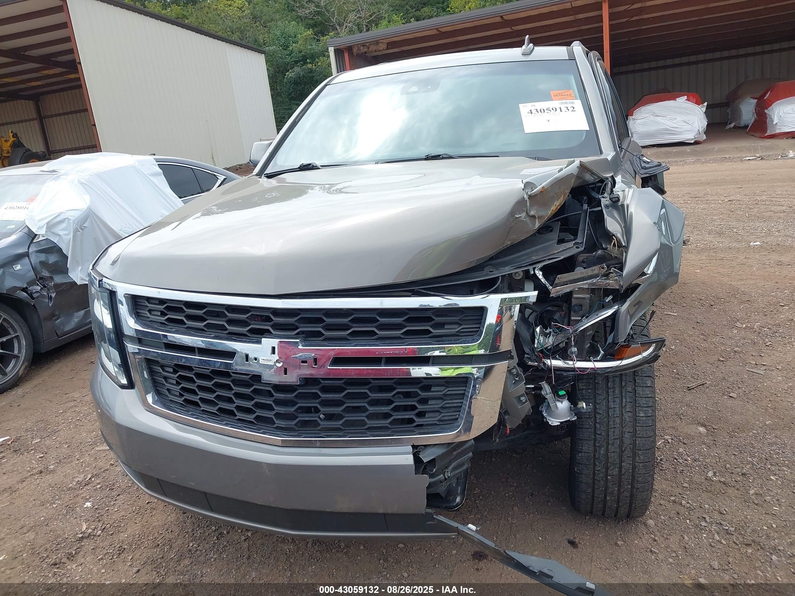 2019 Chevrolet Tahoe Lt Gray vin: 1GNSKBKC0KR167597