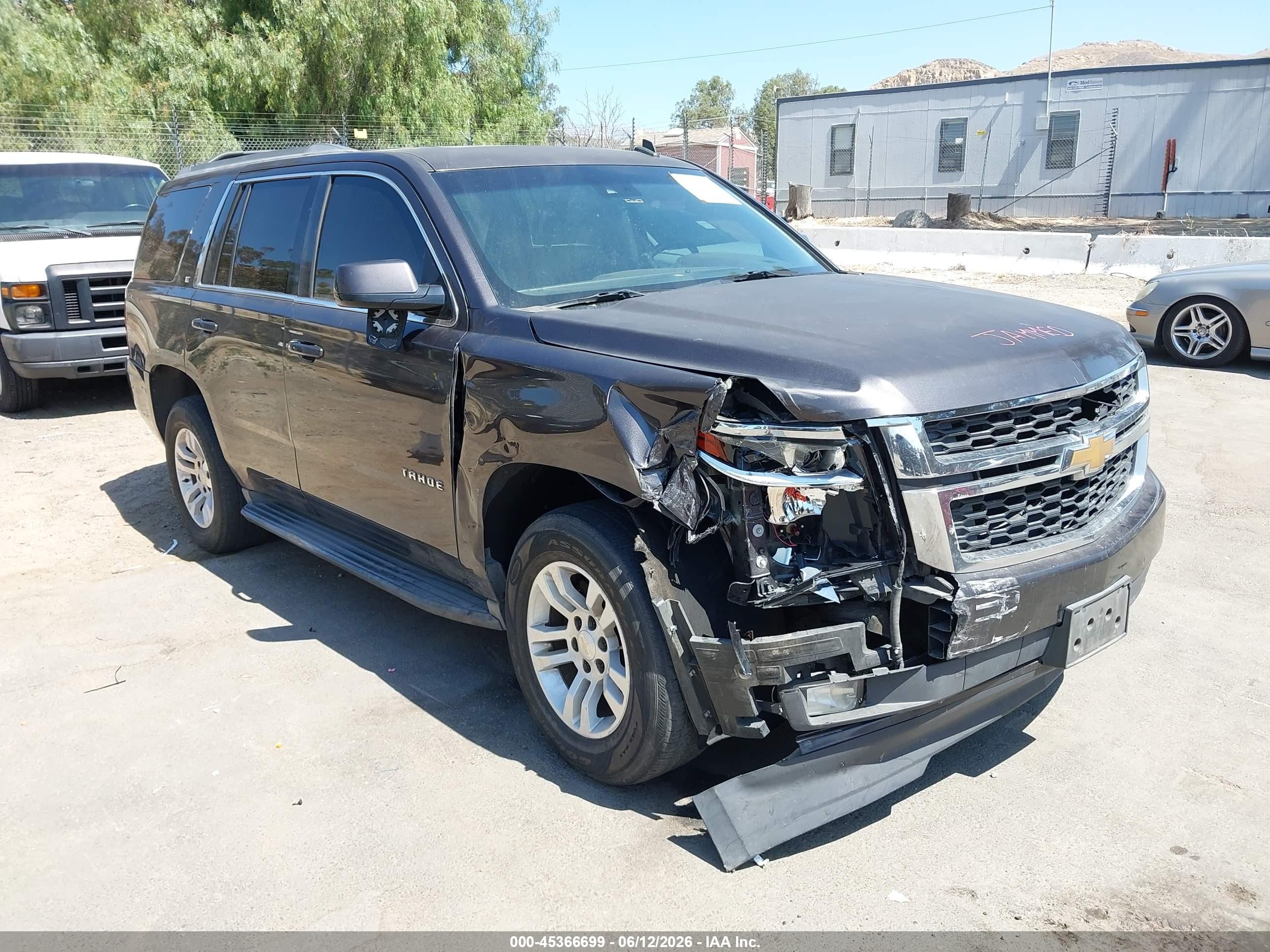 2015 Chevrolet Tahoe Lt Gray vin: 1GNSKBKC1FR103963