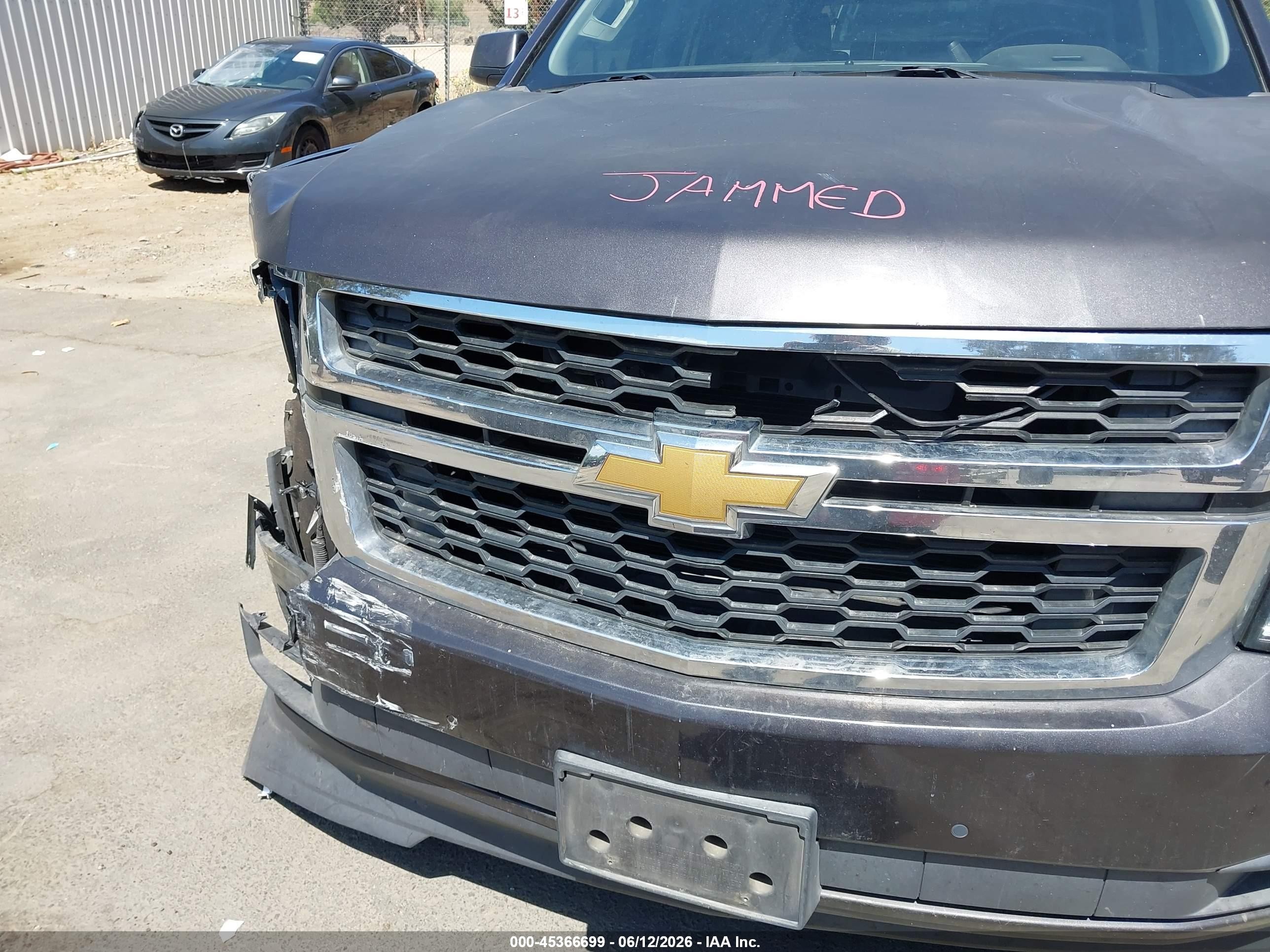 2015 Chevrolet Tahoe Lt Серый vin: 1GNSKBKC1FR103963