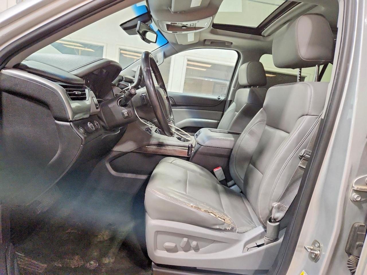 2015 Chevrolet Tahoe K1500 Lt Серебряный vin: 1GNSKBKC1FR118379