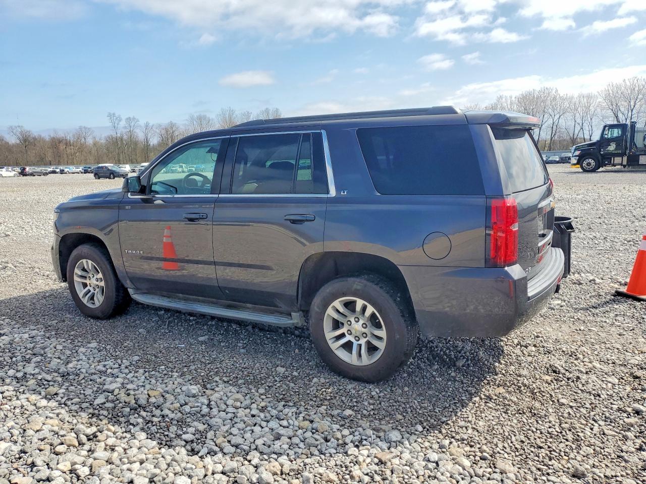 2015 Chevrolet Tahoe K1500 Lt Gray vin: 1GNSKBKC1FR533637
