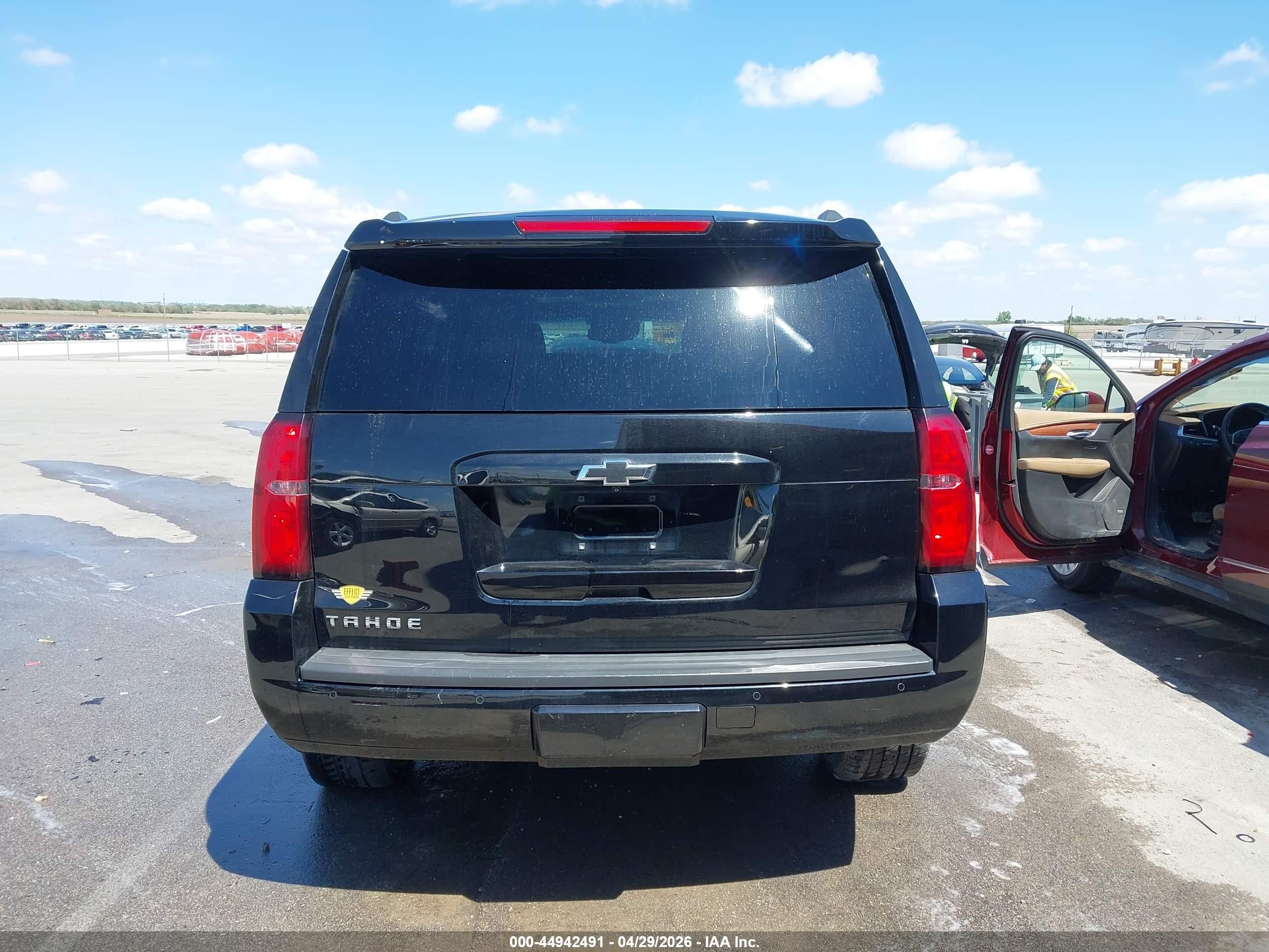2018 Chevrolet Tahoe Lt Black vin: 1GNSKBKC1JR298150