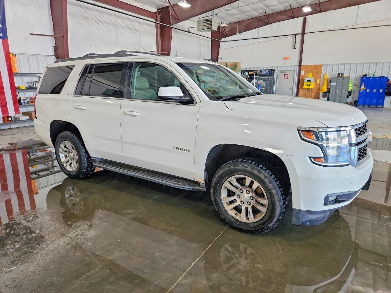 2015 Chevrolet Tahoe K1500 Lt White vin: 1GNSKBKC3FR118707