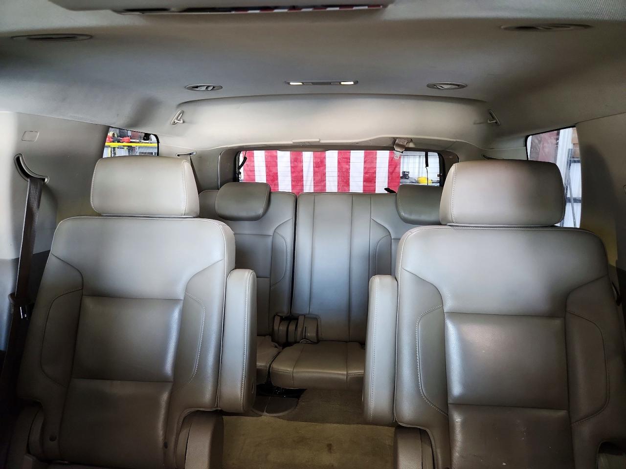 2015 Chevrolet Tahoe K1500 Lt White vin: 1GNSKBKC3FR118707