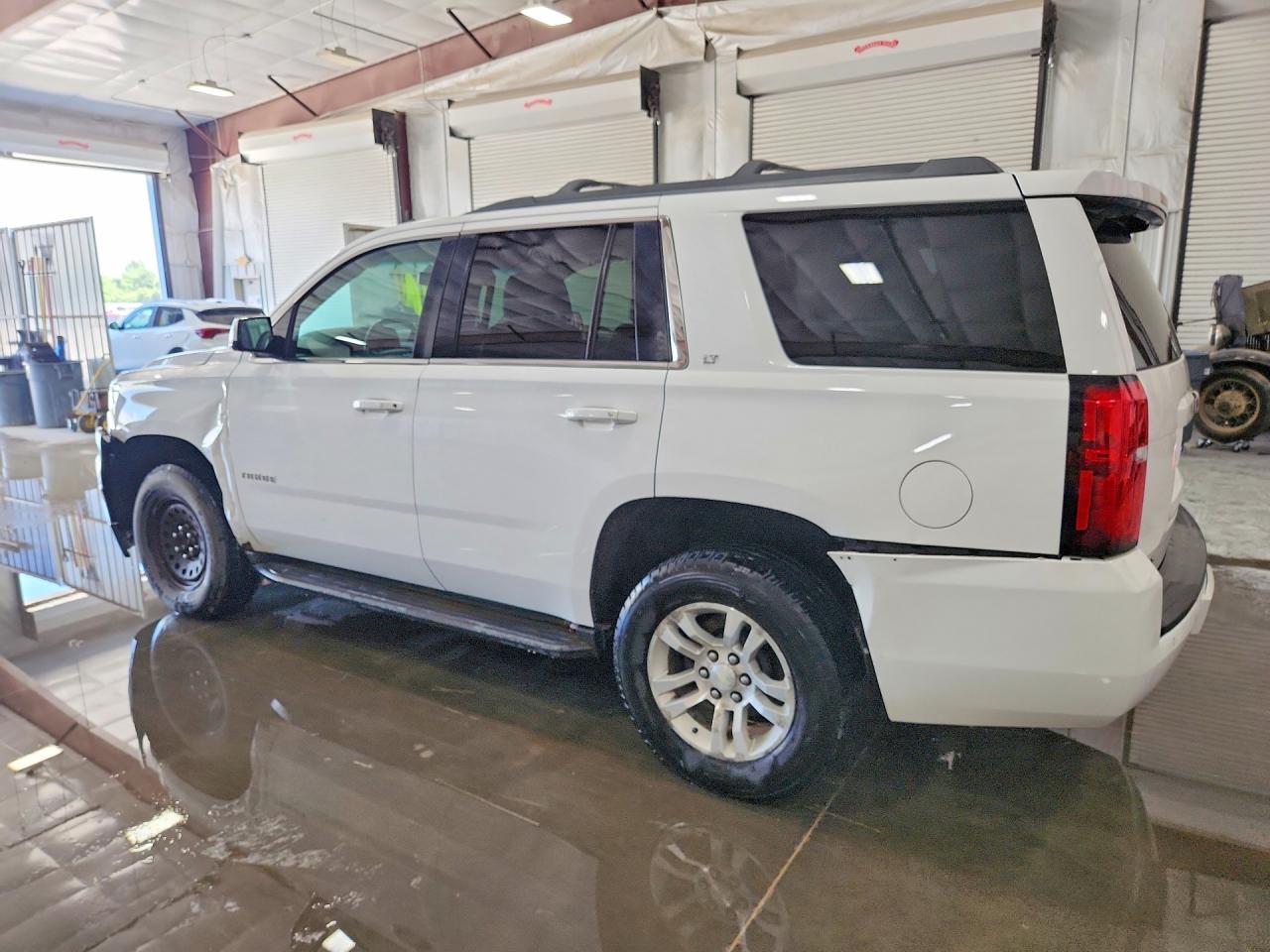 2015 Chevrolet Tahoe K1500 Lt White vin: 1GNSKBKC3FR118707
