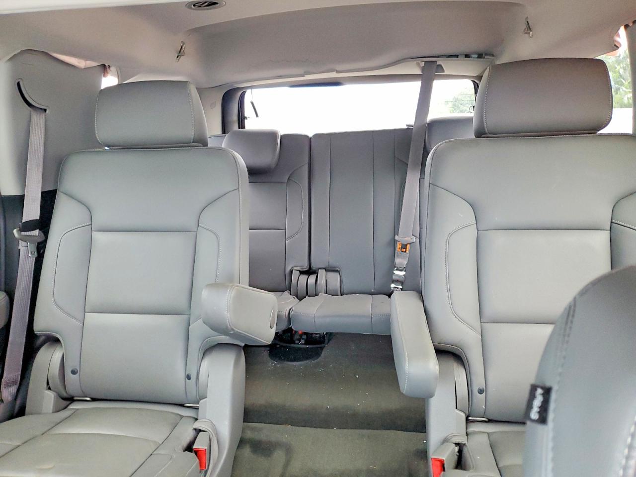 2015 Chevrolet Tahoe K1500 Lt White vin: 1GNSKBKC3FR126645