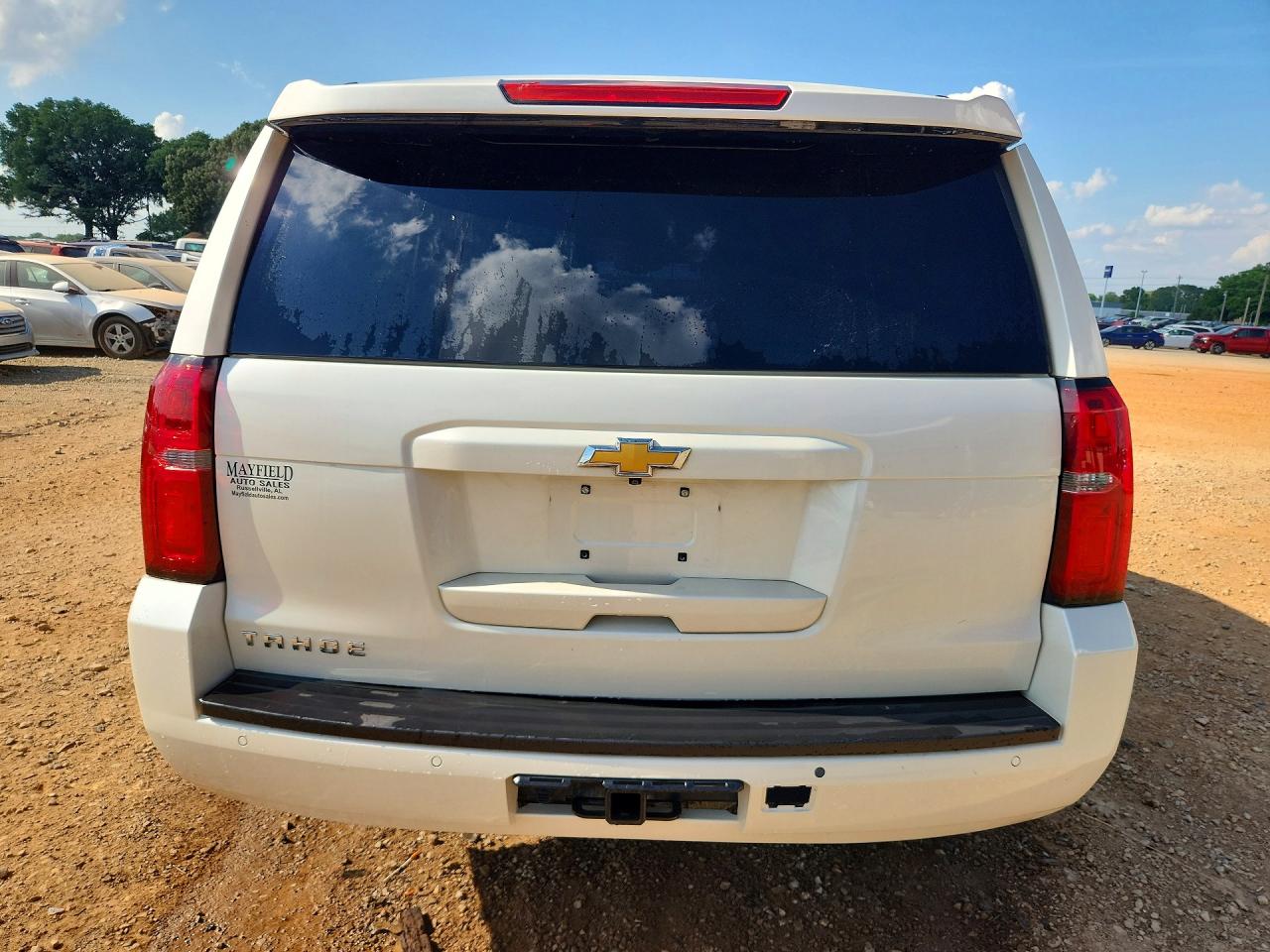 2015 Chevrolet Tahoe K1500 Lt White vin: 1GNSKBKC3FR131456