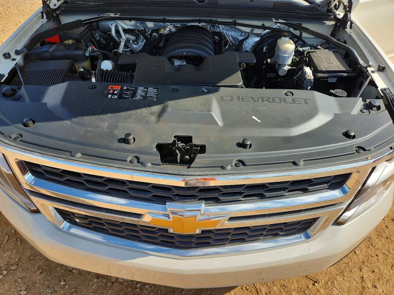 2015 Chevrolet Tahoe K1500 Lt White vin: 1GNSKBKC3FR131456