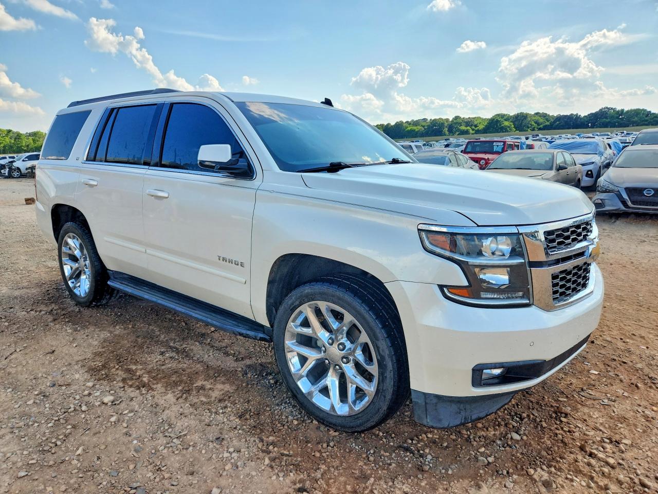 2015 Chevrolet Tahoe K1500 Lt White vin: 1GNSKBKC3FR131456