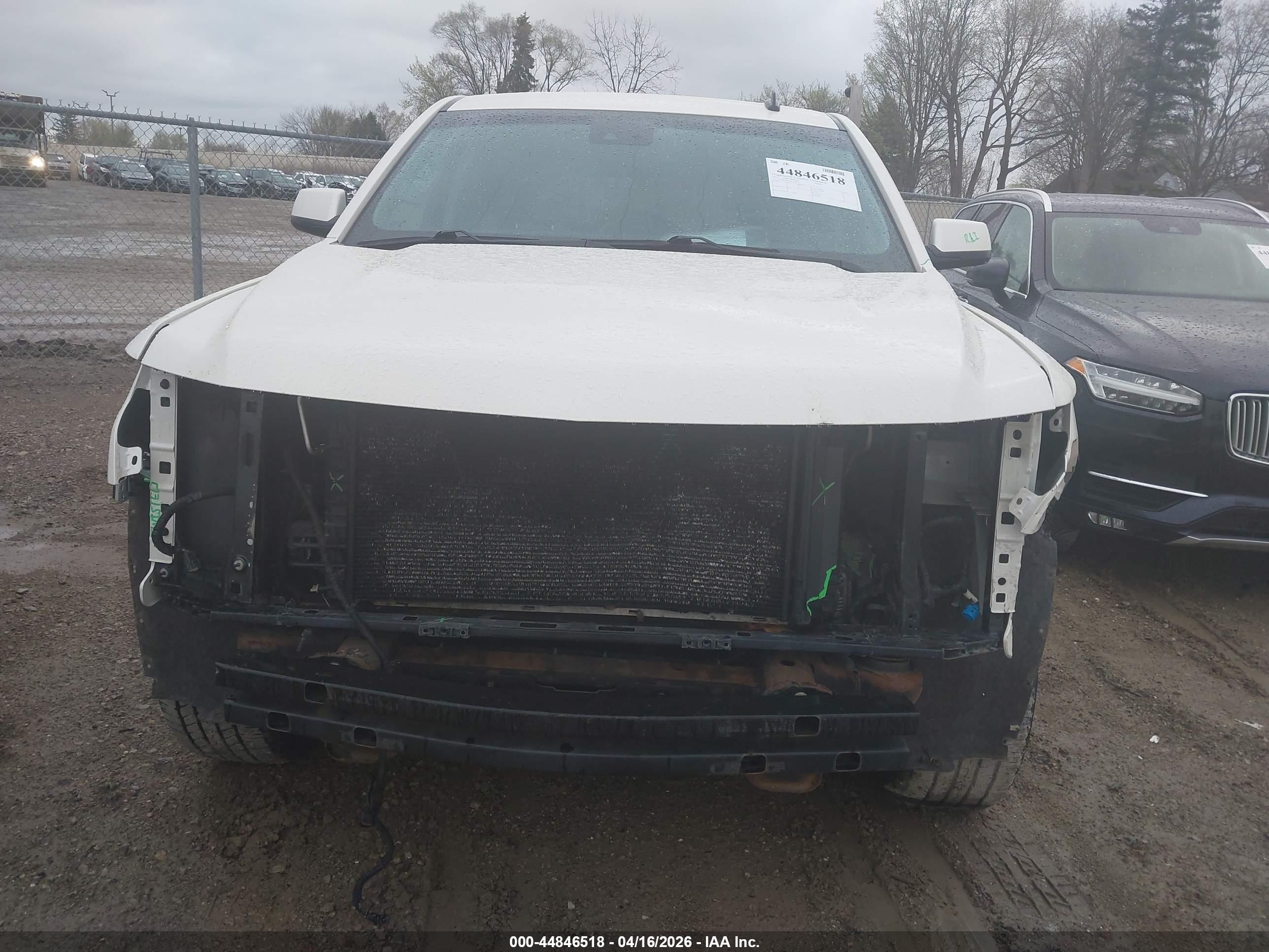2015 Chevrolet Tahoe Lt White vin: 1GNSKBKC3FR152243