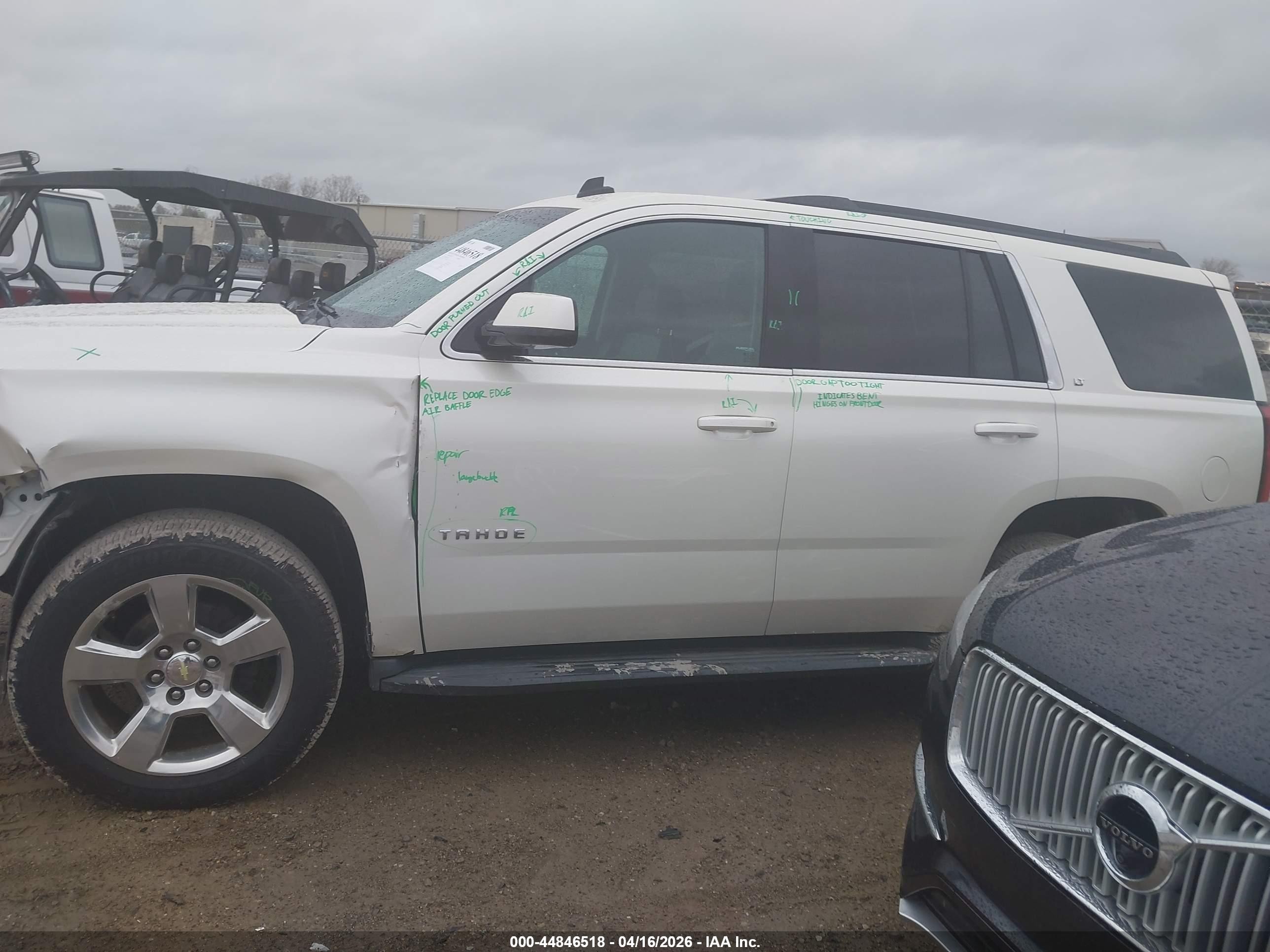 2015 Chevrolet Tahoe Lt White vin: 1GNSKBKC3FR152243