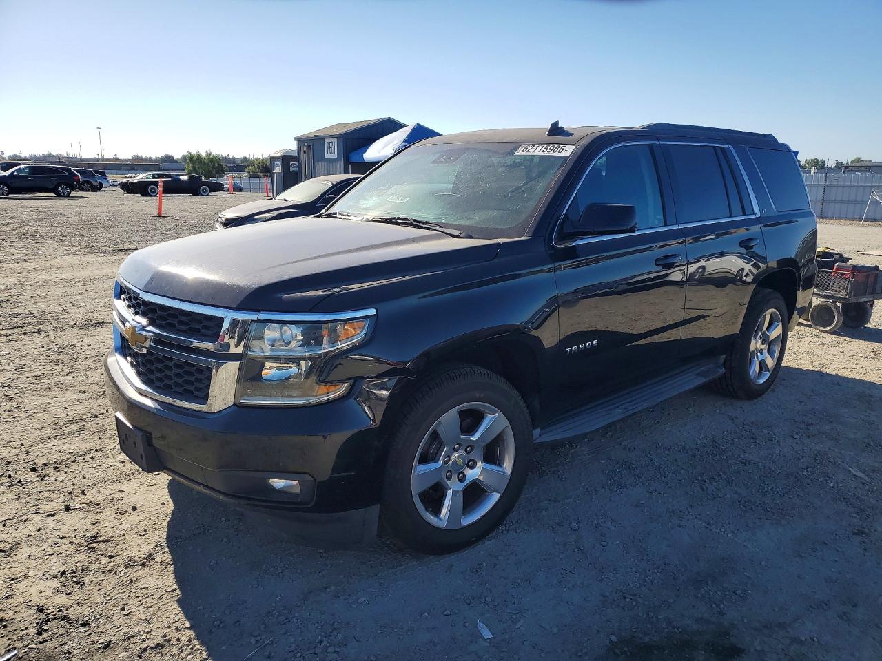 2015 Chevrolet Tahoe K1500 Lt Черный vin: 1GNSKBKC3FR217110