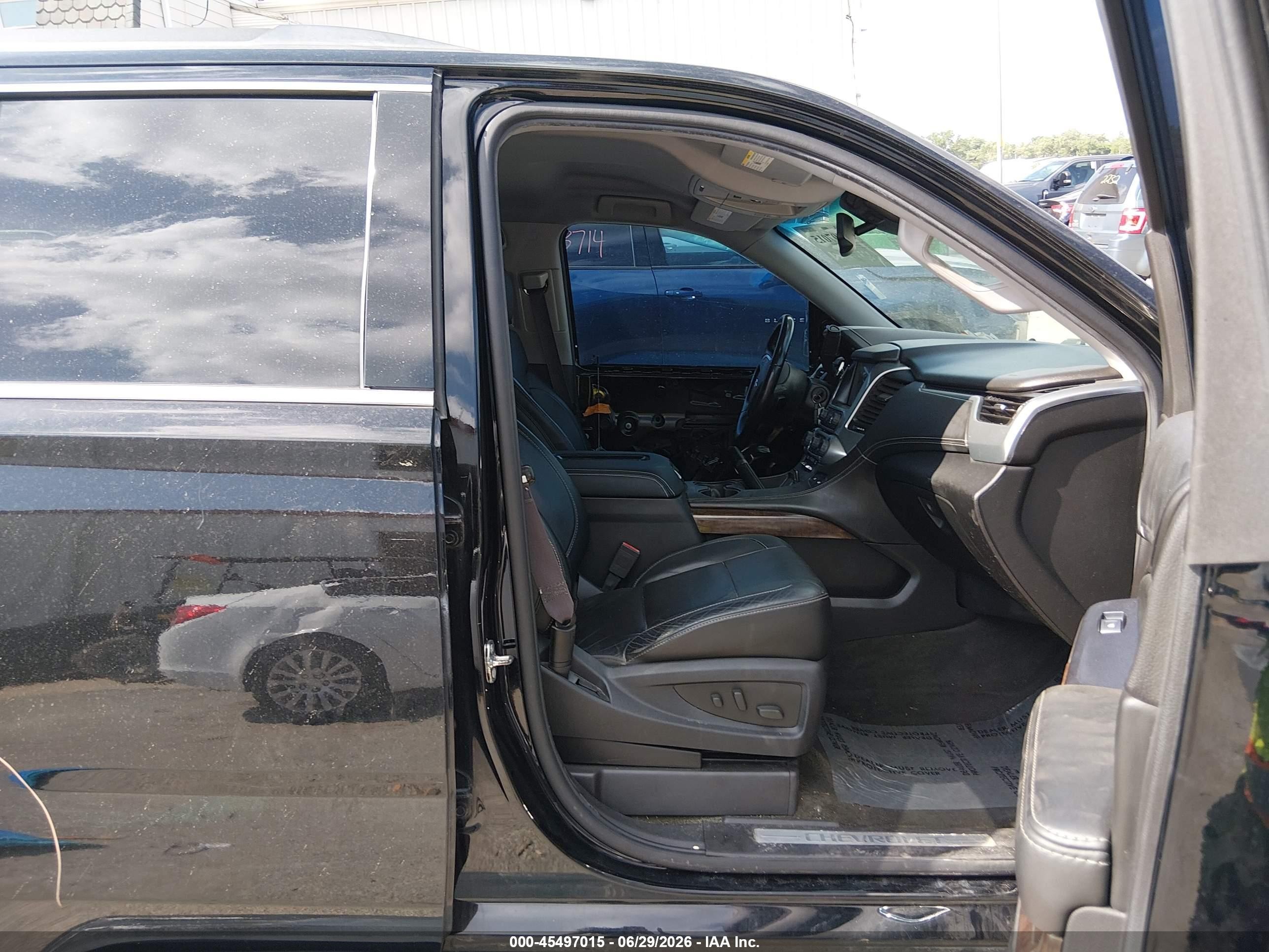 2015 Chevrolet Tahoe Lt Black vin: 1GNSKBKC3FR270311