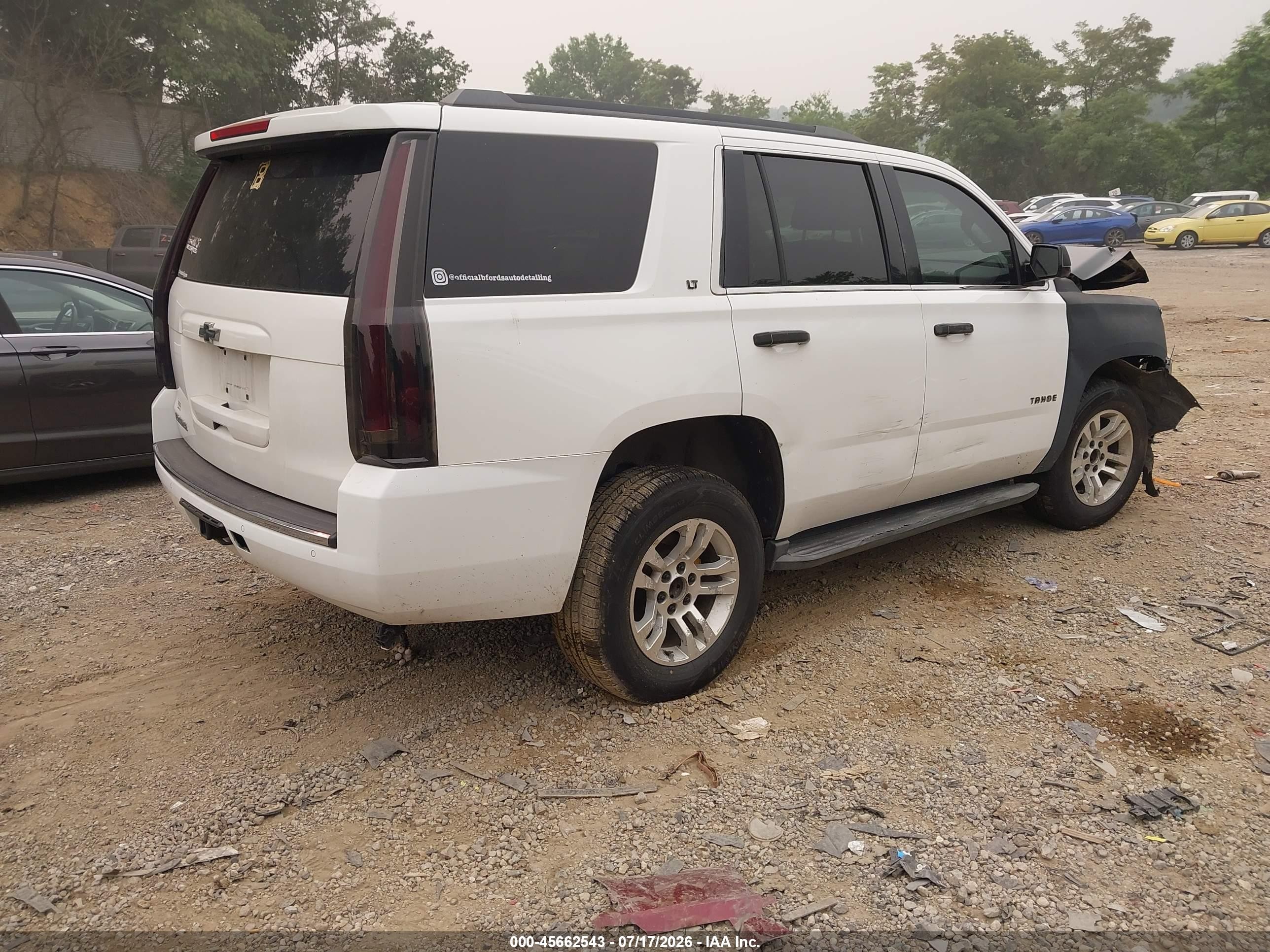 2015 Chevrolet Tahoe Lt White vin: 1GNSKBKC3FR295693