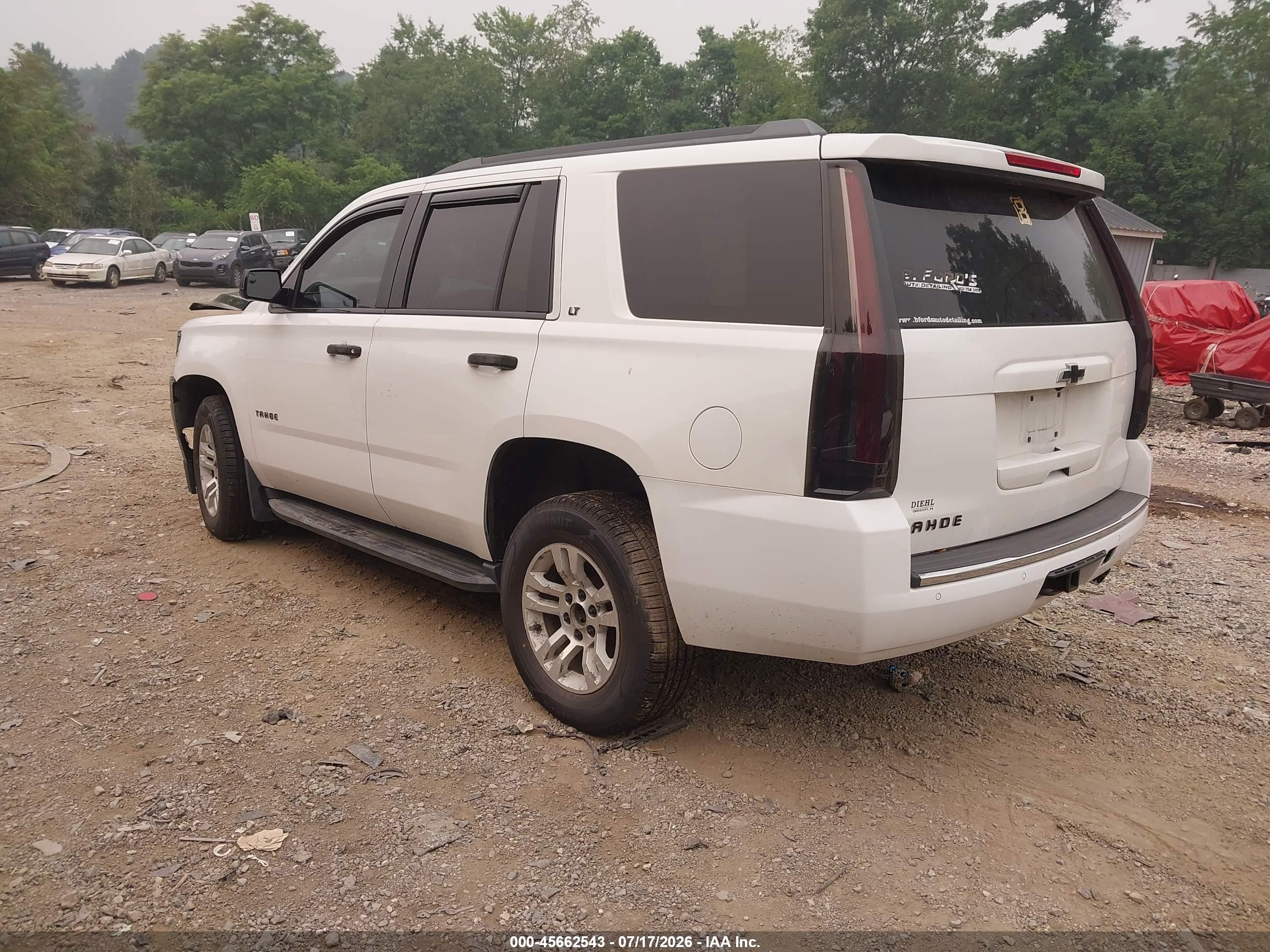 2015 Chevrolet Tahoe Lt White vin: 1GNSKBKC3FR295693