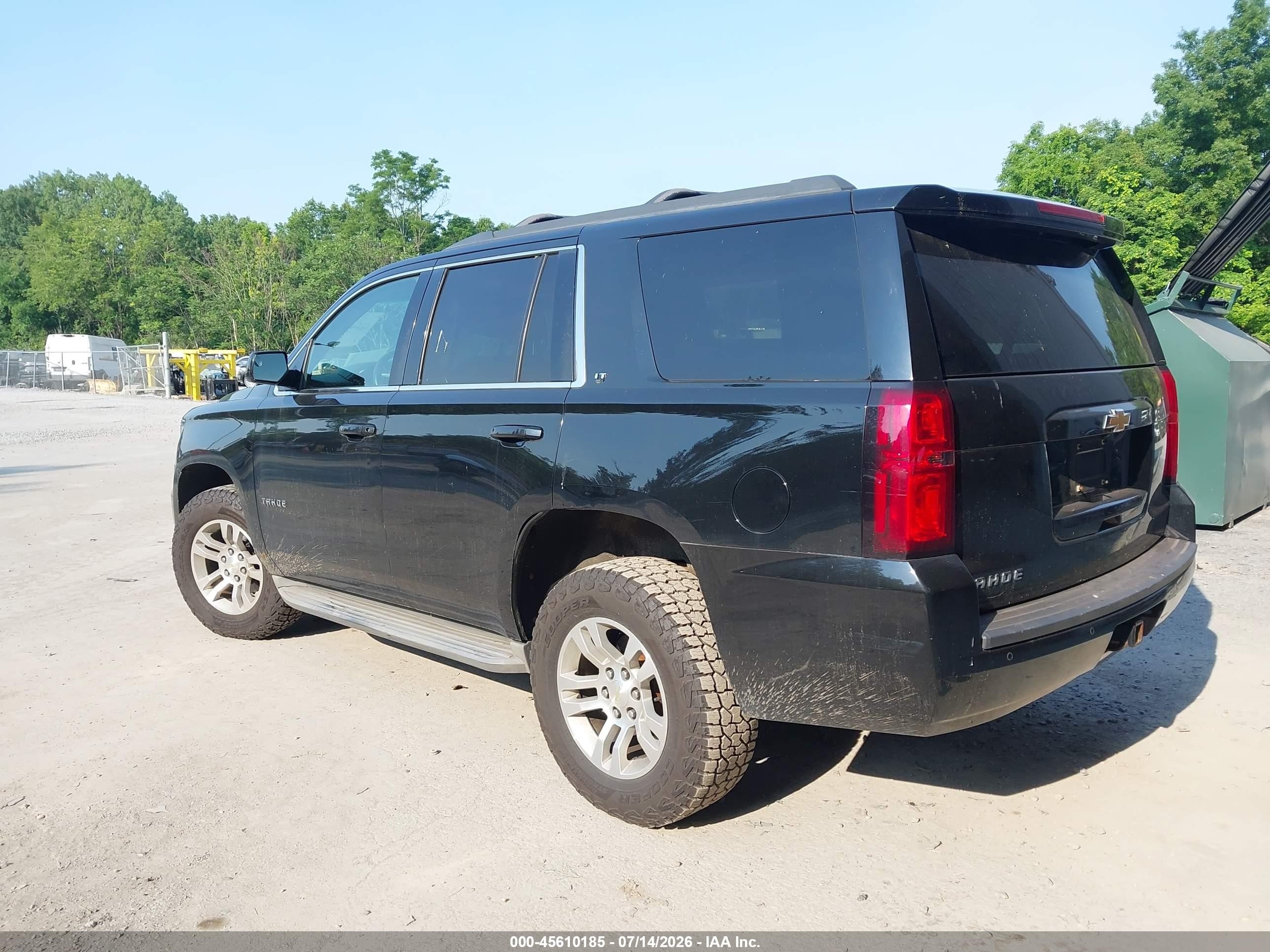 2015 Chevrolet Tahoe Lt Черный vin: 1GNSKBKC3FR565022