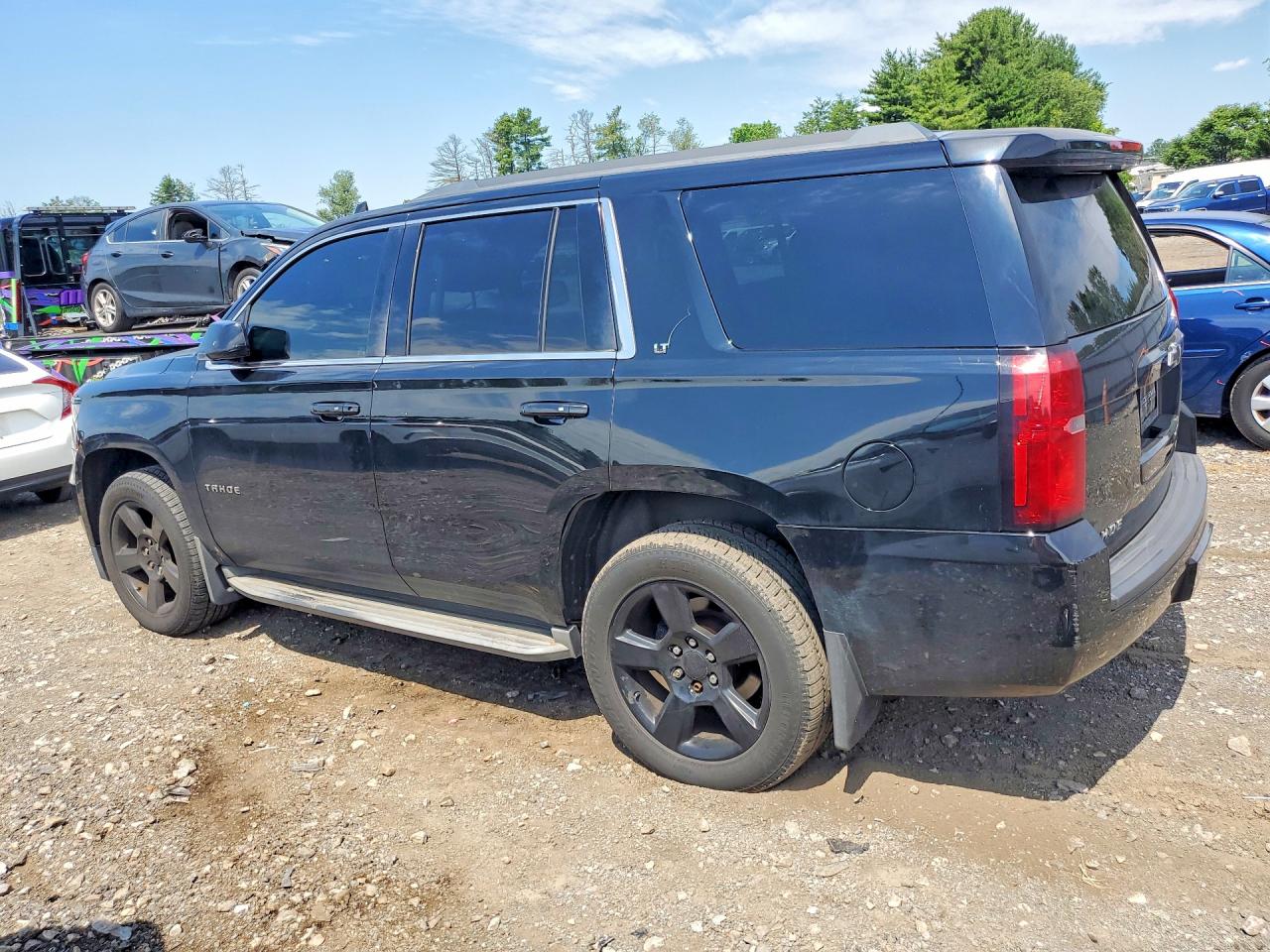 2015 Chevrolet Tahoe K1500 Lt Черный vin: 1GNSKBKC3FR617958