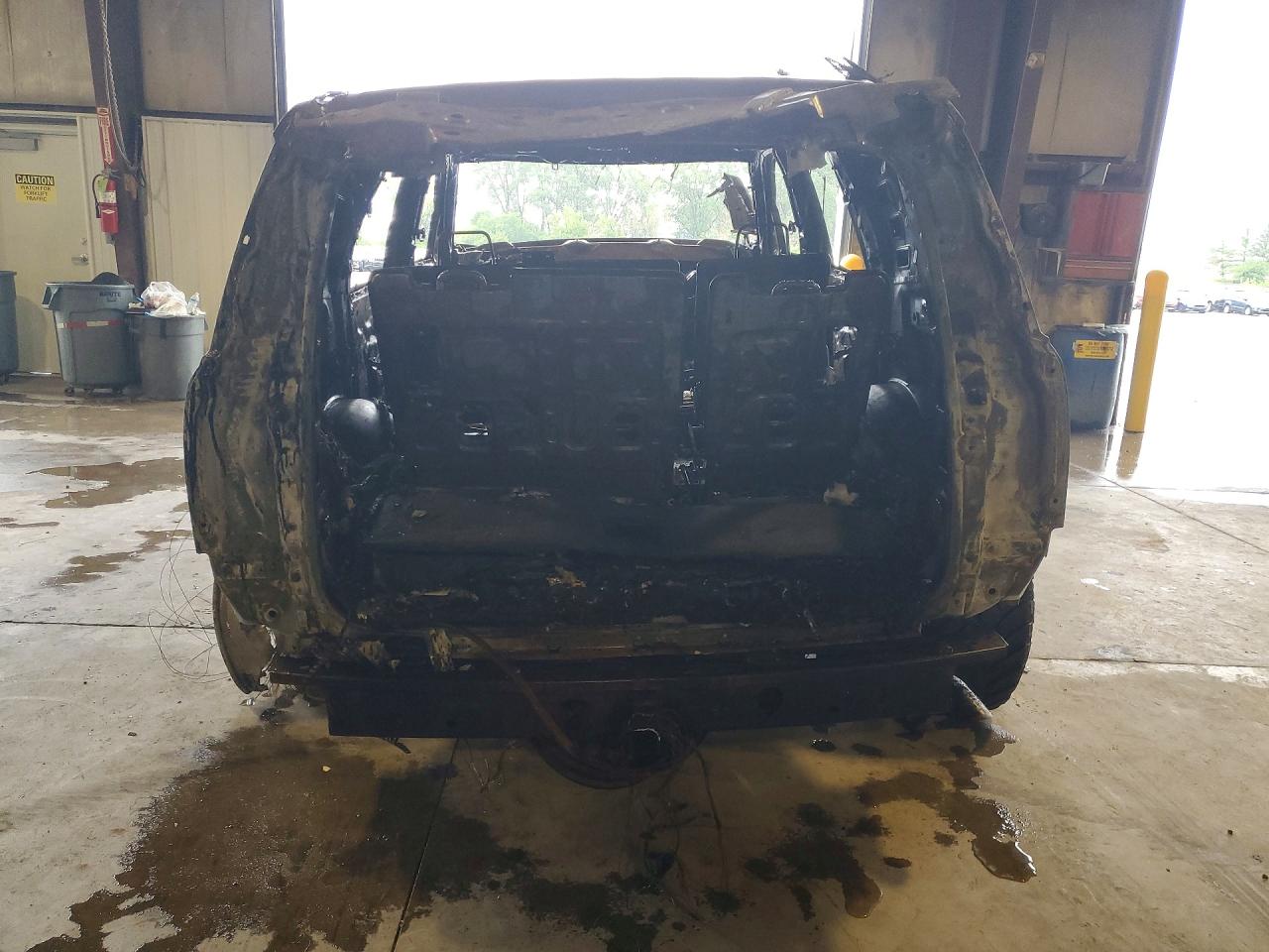2015 Chevrolet Tahoe K1500 Lt Серый vin: 1GNSKBKC4FR200090