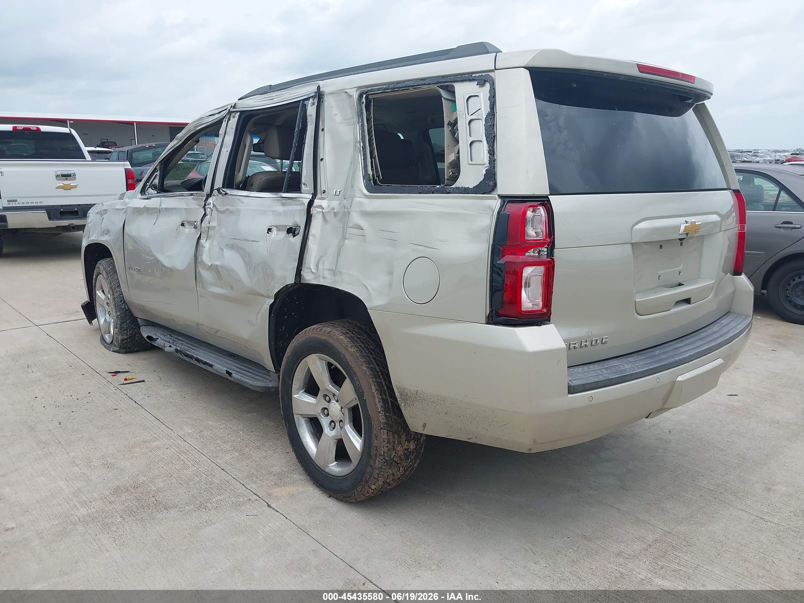 2015 Chevrolet Tahoe Lt Золотой vin: 1GNSKBKC4FR223255