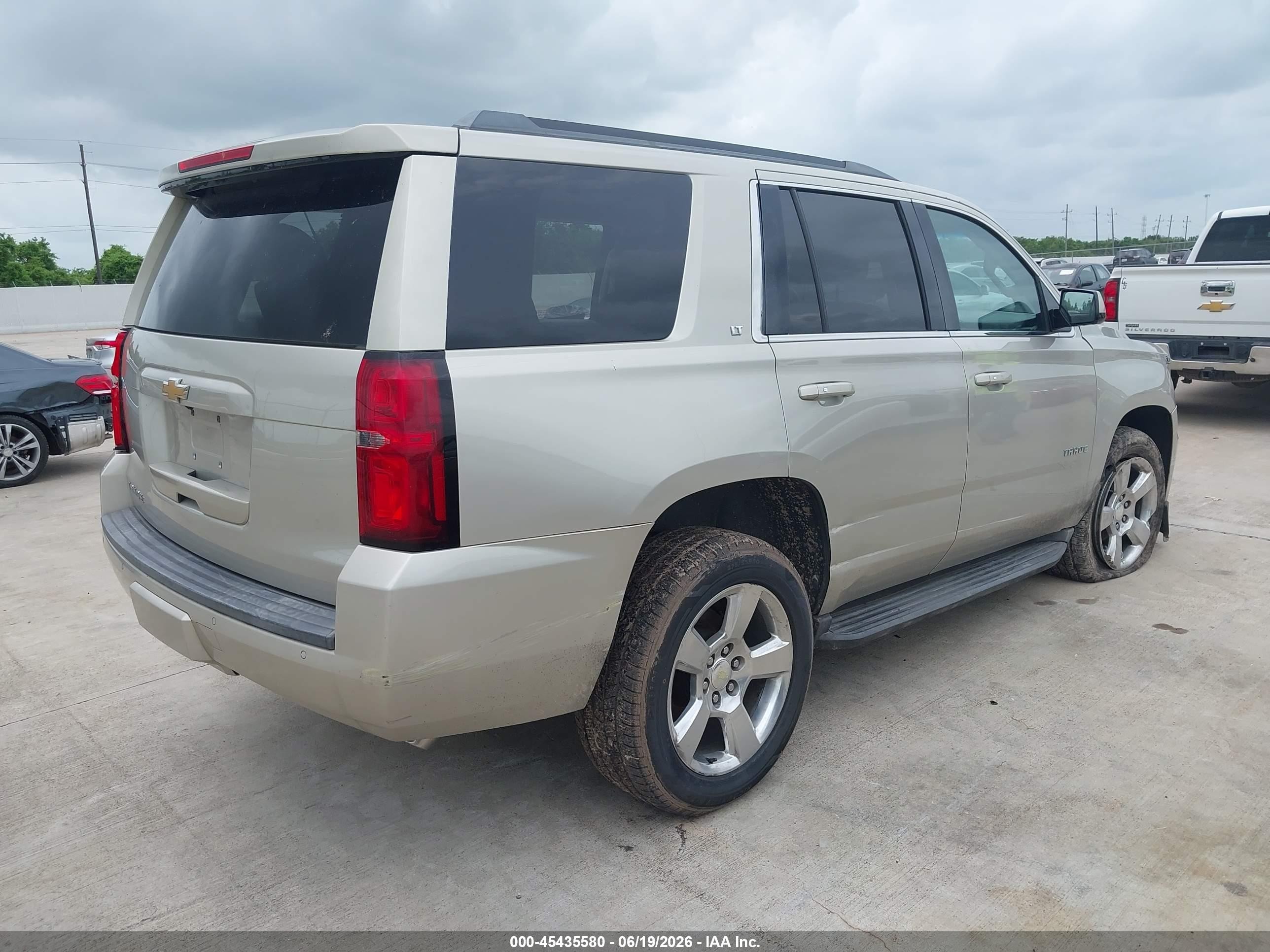 2015 Chevrolet Tahoe Lt Золотой vin: 1GNSKBKC4FR223255