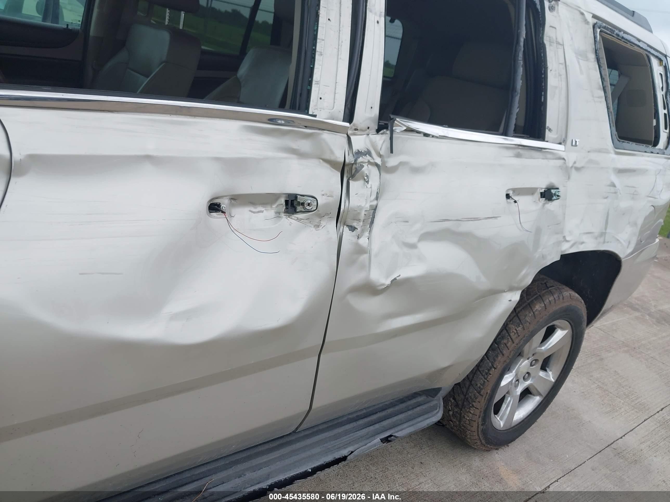 2015 Chevrolet Tahoe Lt Золотой vin: 1GNSKBKC4FR223255