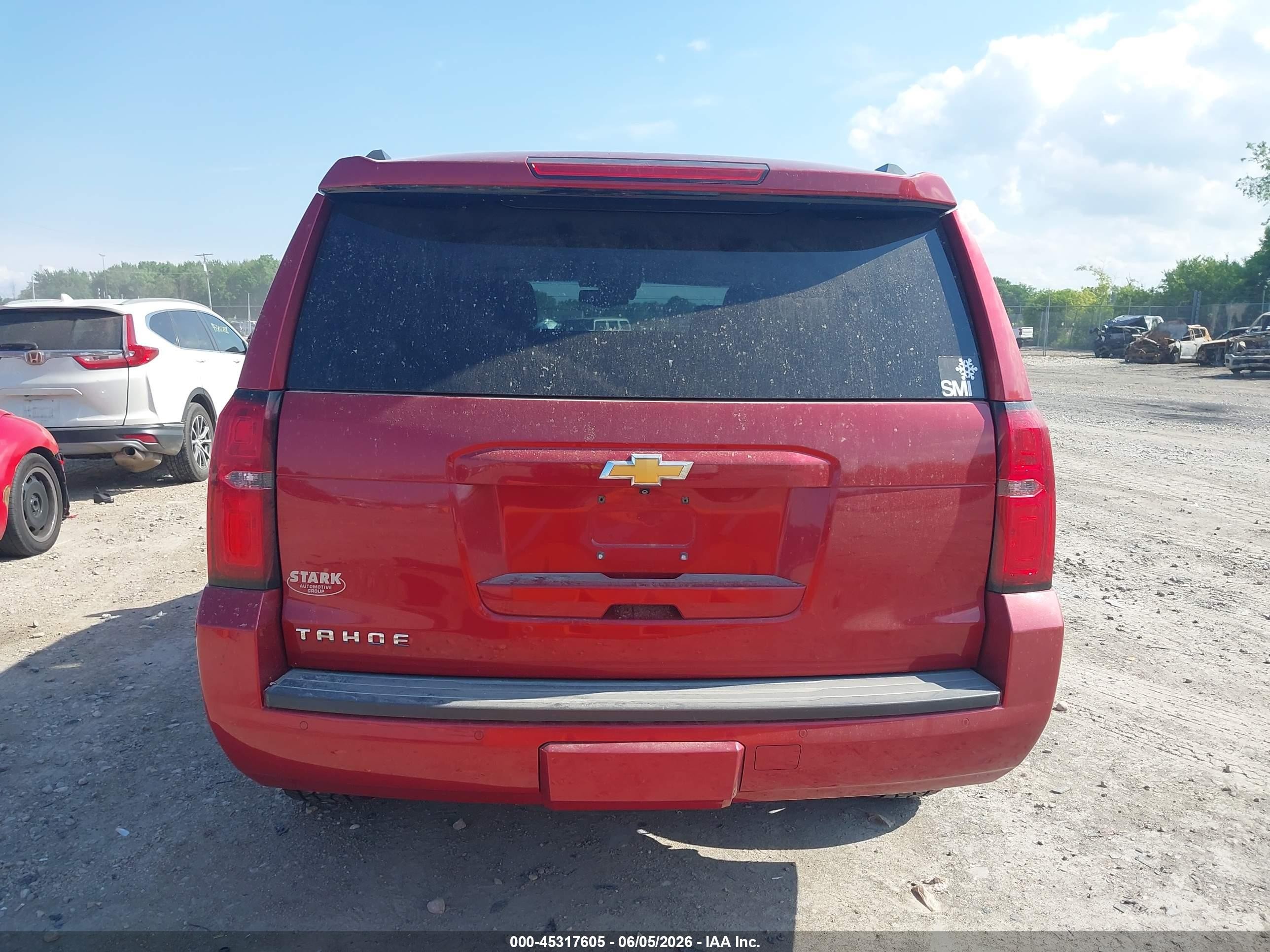 2015 Chevrolet Tahoe Lt Красный vin: 1GNSKBKC4FR234787