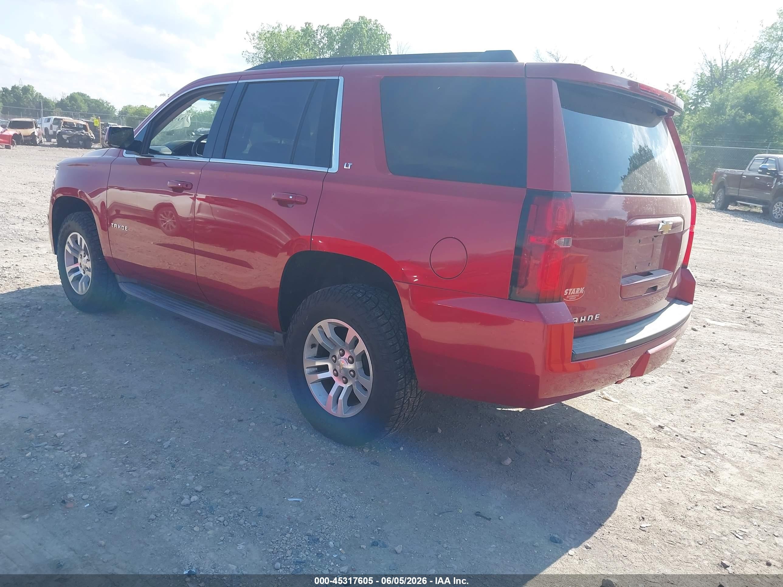 2015 Chevrolet Tahoe Lt Красный vin: 1GNSKBKC4FR234787