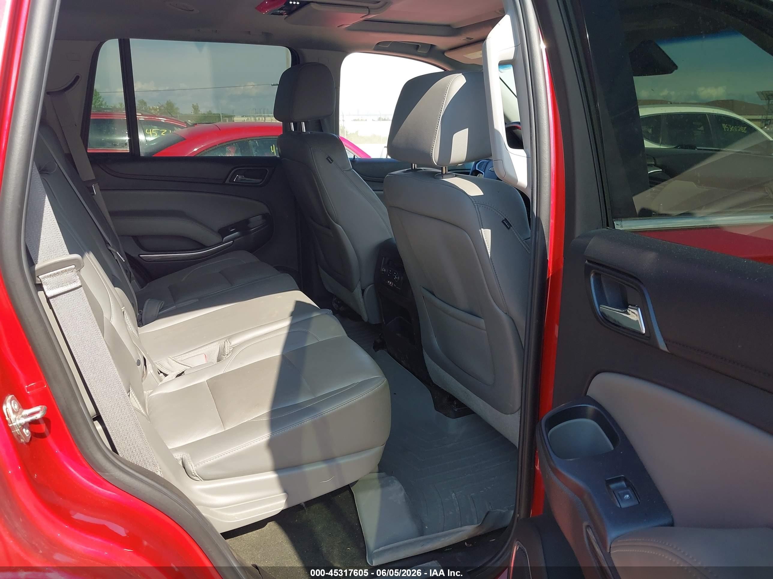 2015 Chevrolet Tahoe Lt Красный vin: 1GNSKBKC4FR234787