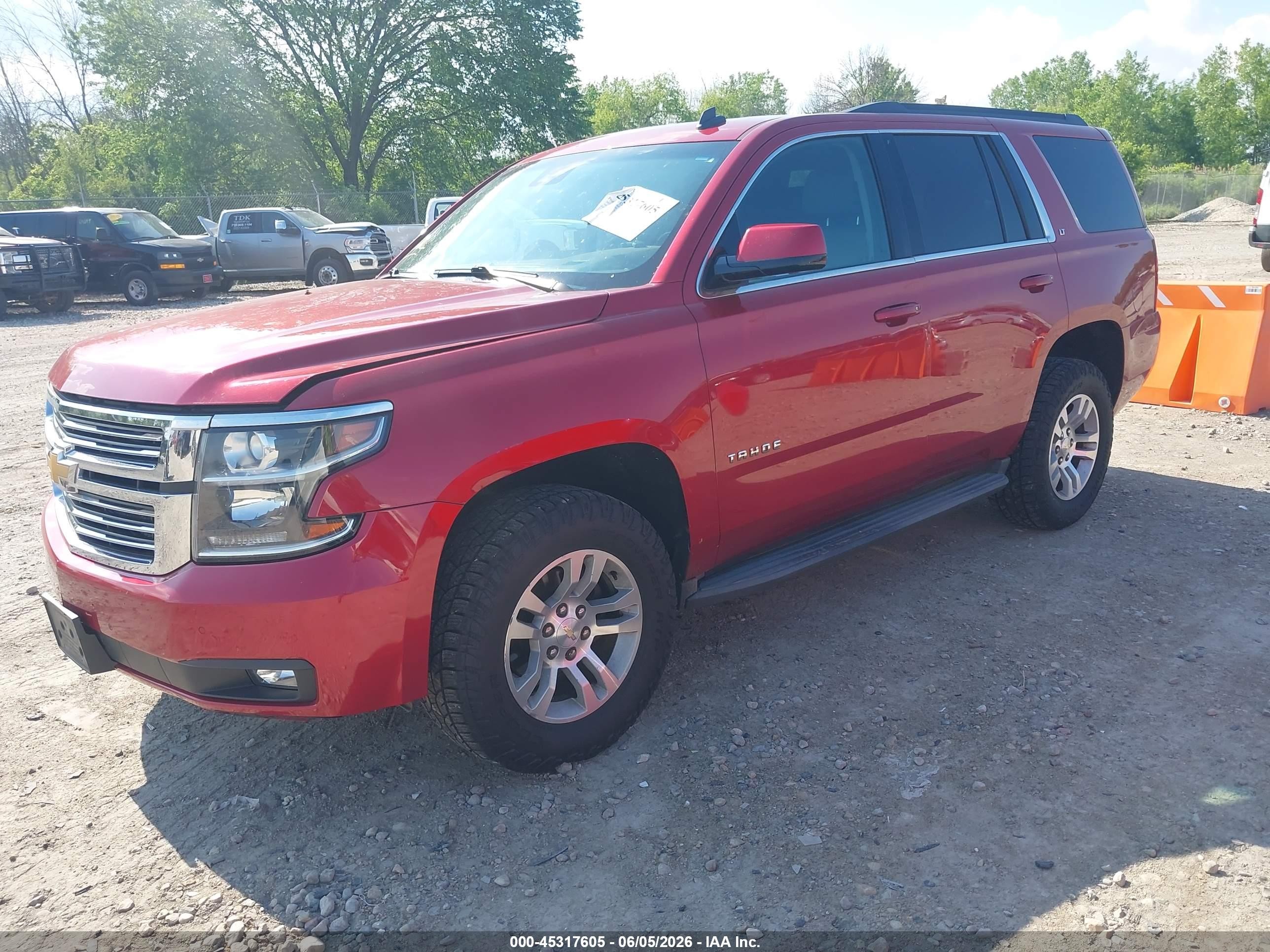 2015 Chevrolet Tahoe Lt Красный vin: 1GNSKBKC4FR234787