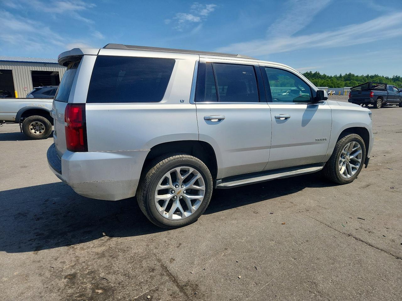 2015 Chevrolet Tahoe K1500 Lt Silver vin: 1GNSKBKC4FR509395