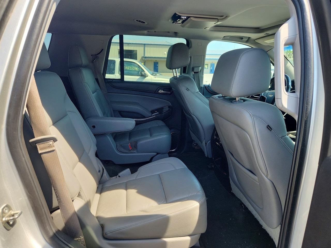2015 Chevrolet Tahoe K1500 Lt Silver vin: 1GNSKBKC4FR509395