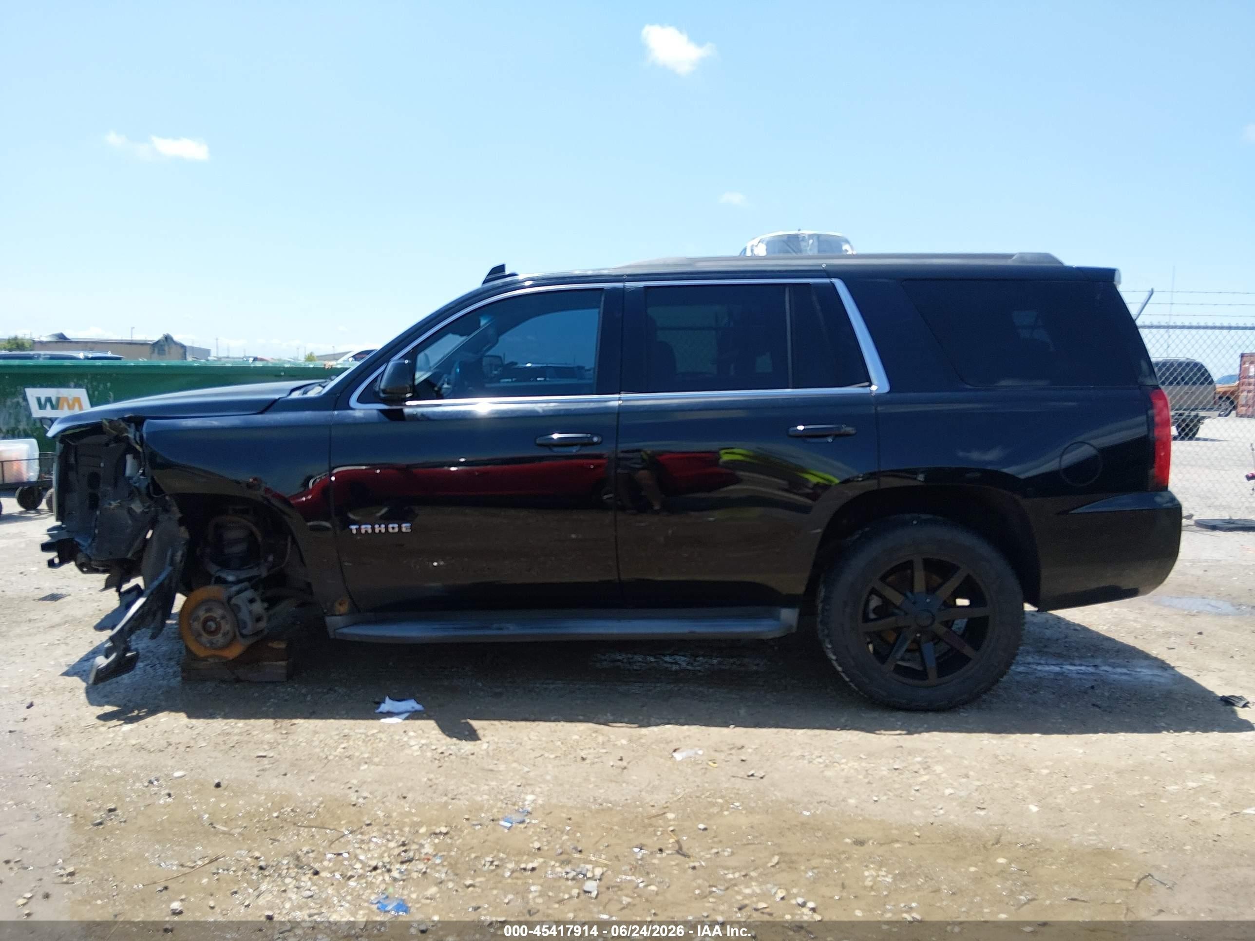 2015 Chevrolet Tahoe Lt Black vin: 1GNSKBKC4FR613143