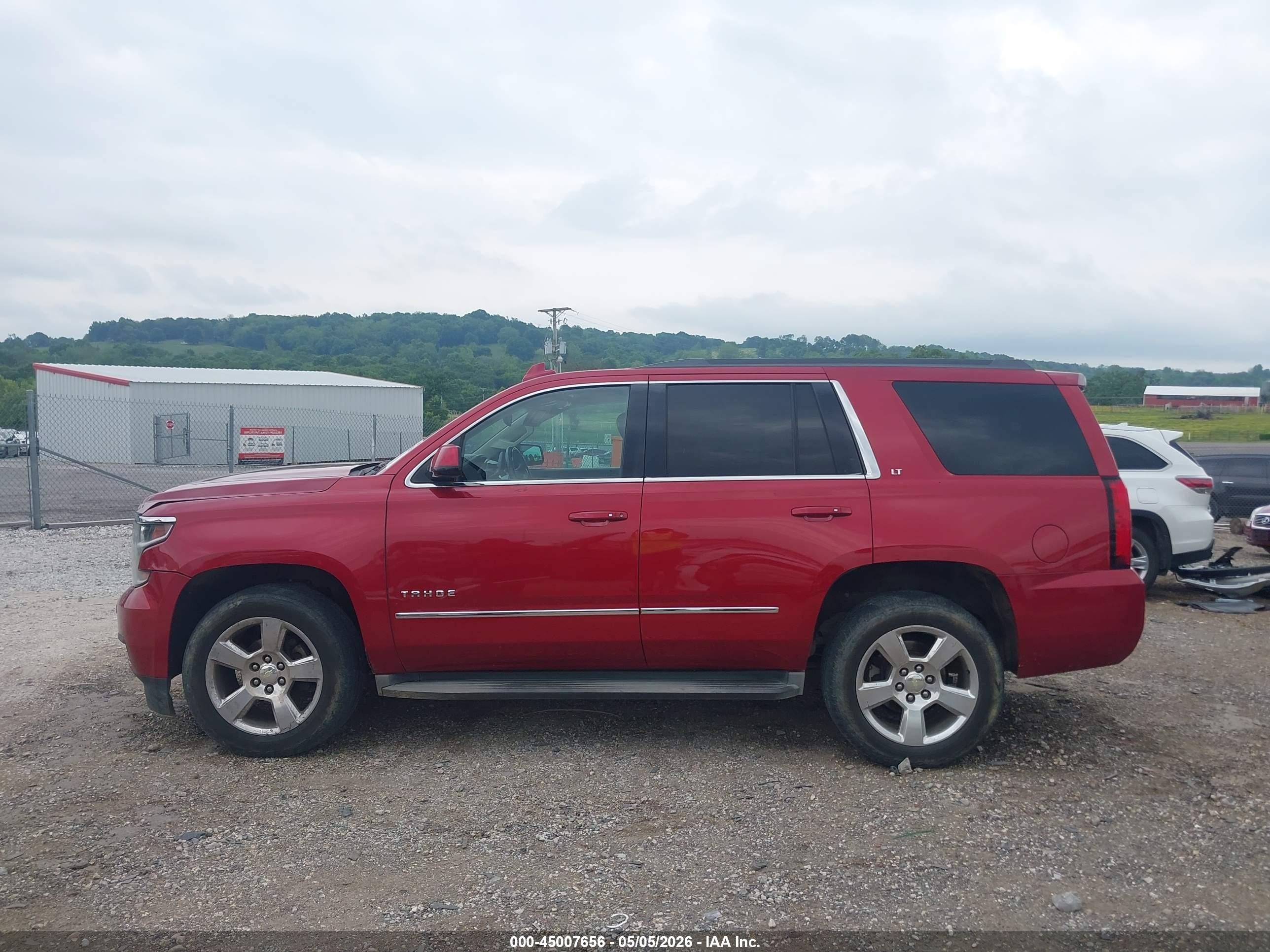 2015 Chevrolet Tahoe Lt Red vin: 1GNSKBKC4FR628192