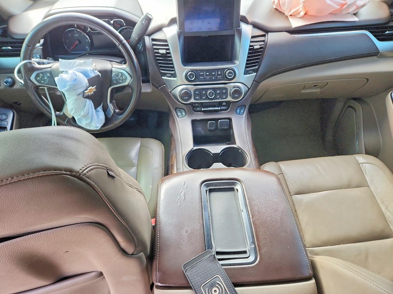2015 Chevrolet Tahoe K1500 Lt Серый vin: 1GNSKBKC4FR653397