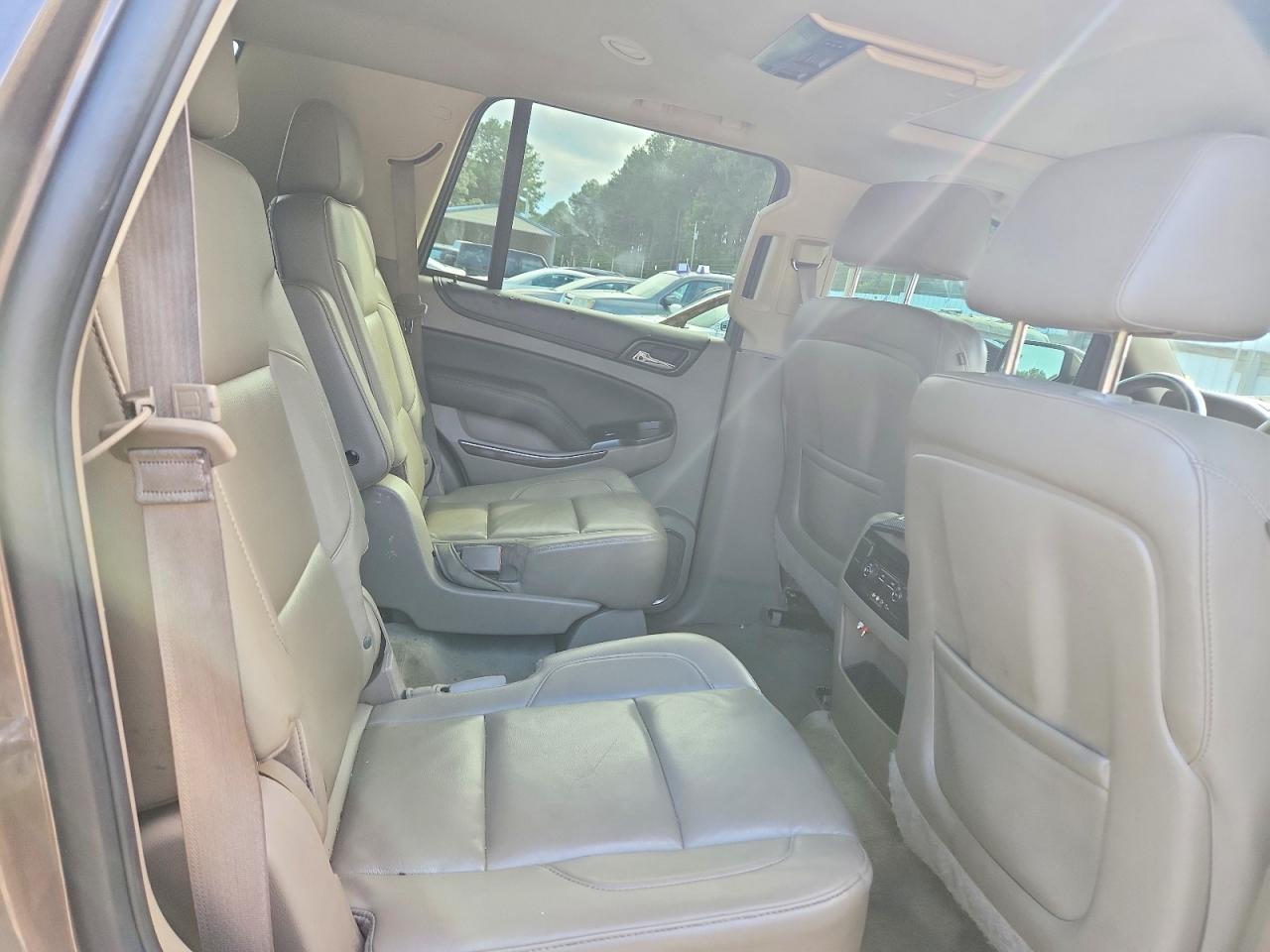 2015 Chevrolet Tahoe K1500 Lt Серый vin: 1GNSKBKC4FR653397