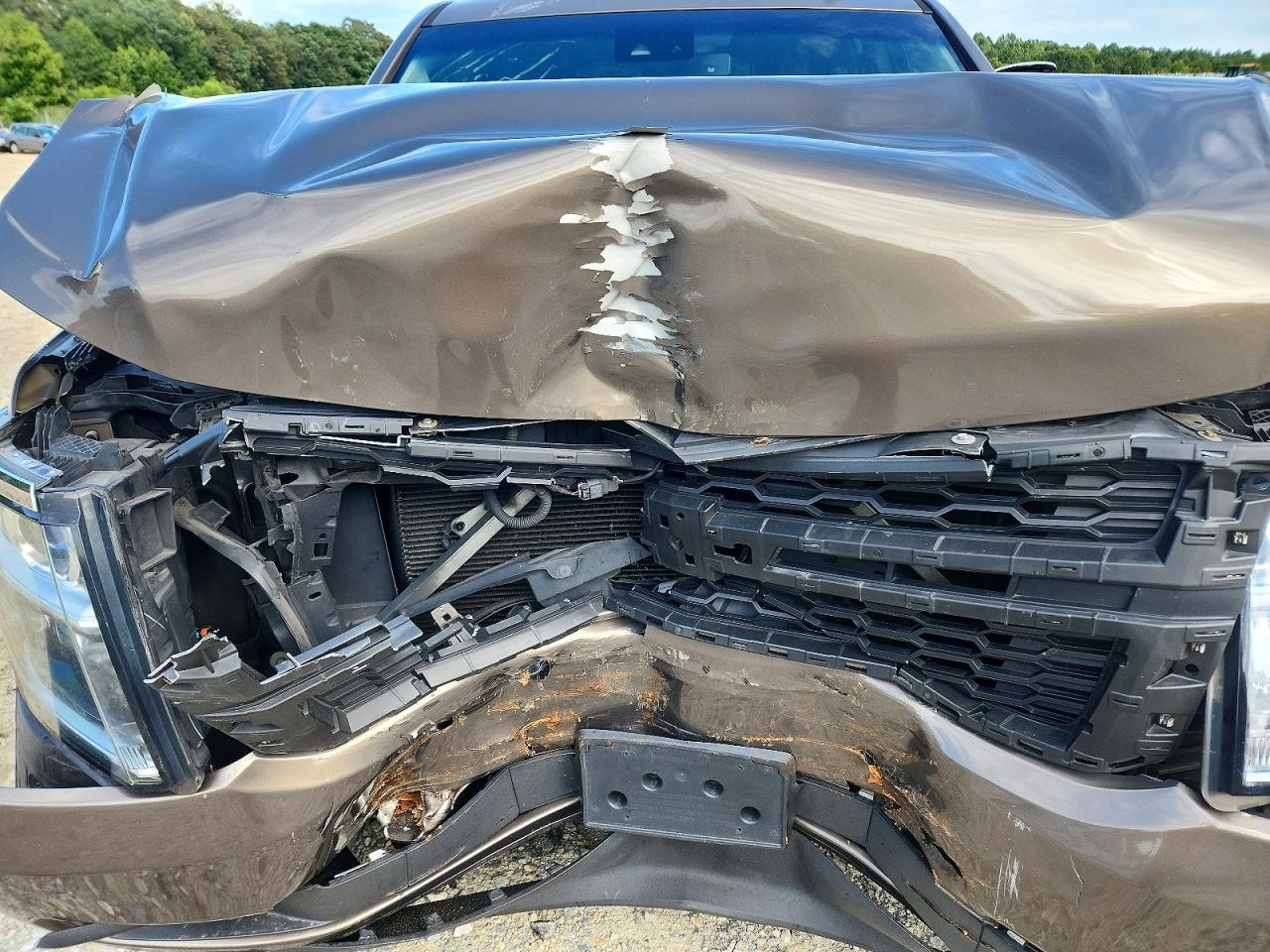2015 Chevrolet Tahoe K1500 Lt Серый vin: 1GNSKBKC4FR653397