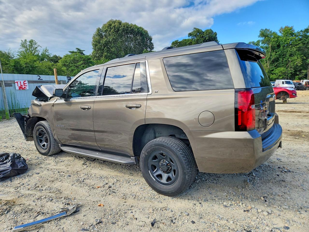 2015 Chevrolet Tahoe K1500 Lt Серый vin: 1GNSKBKC4FR653397