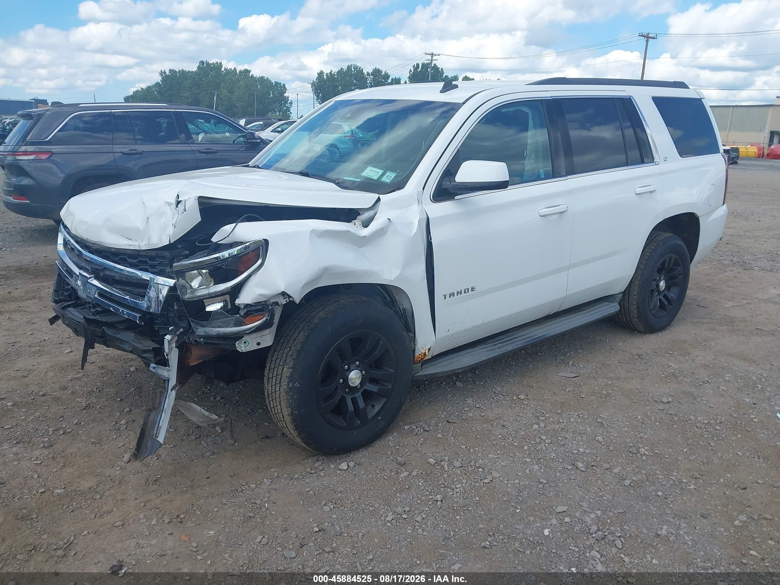 2015 Chevrolet Tahoe Lt Белый vin: 1GNSKBKC5FR104503