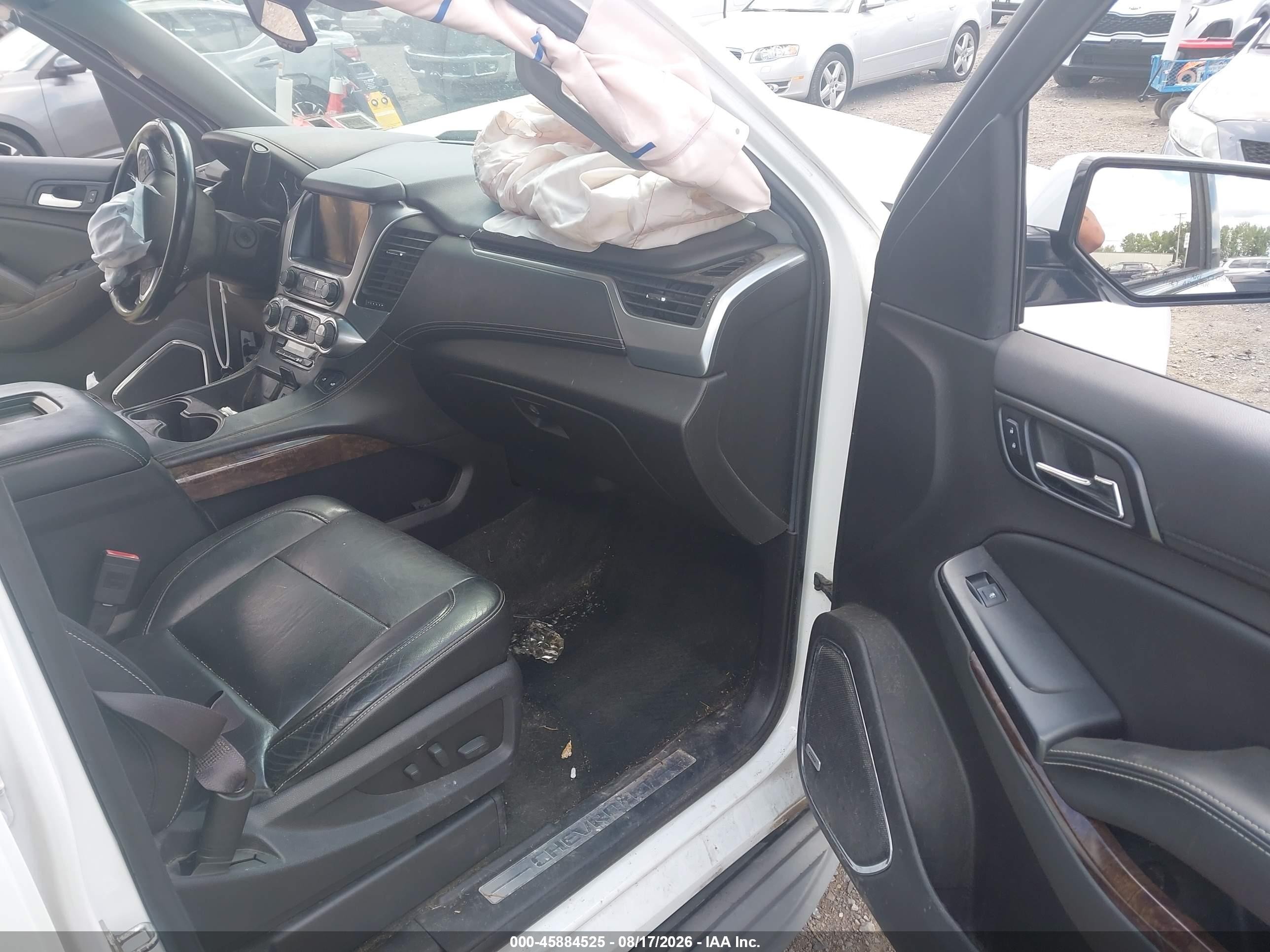 2015 Chevrolet Tahoe Lt Белый vin: 1GNSKBKC5FR104503