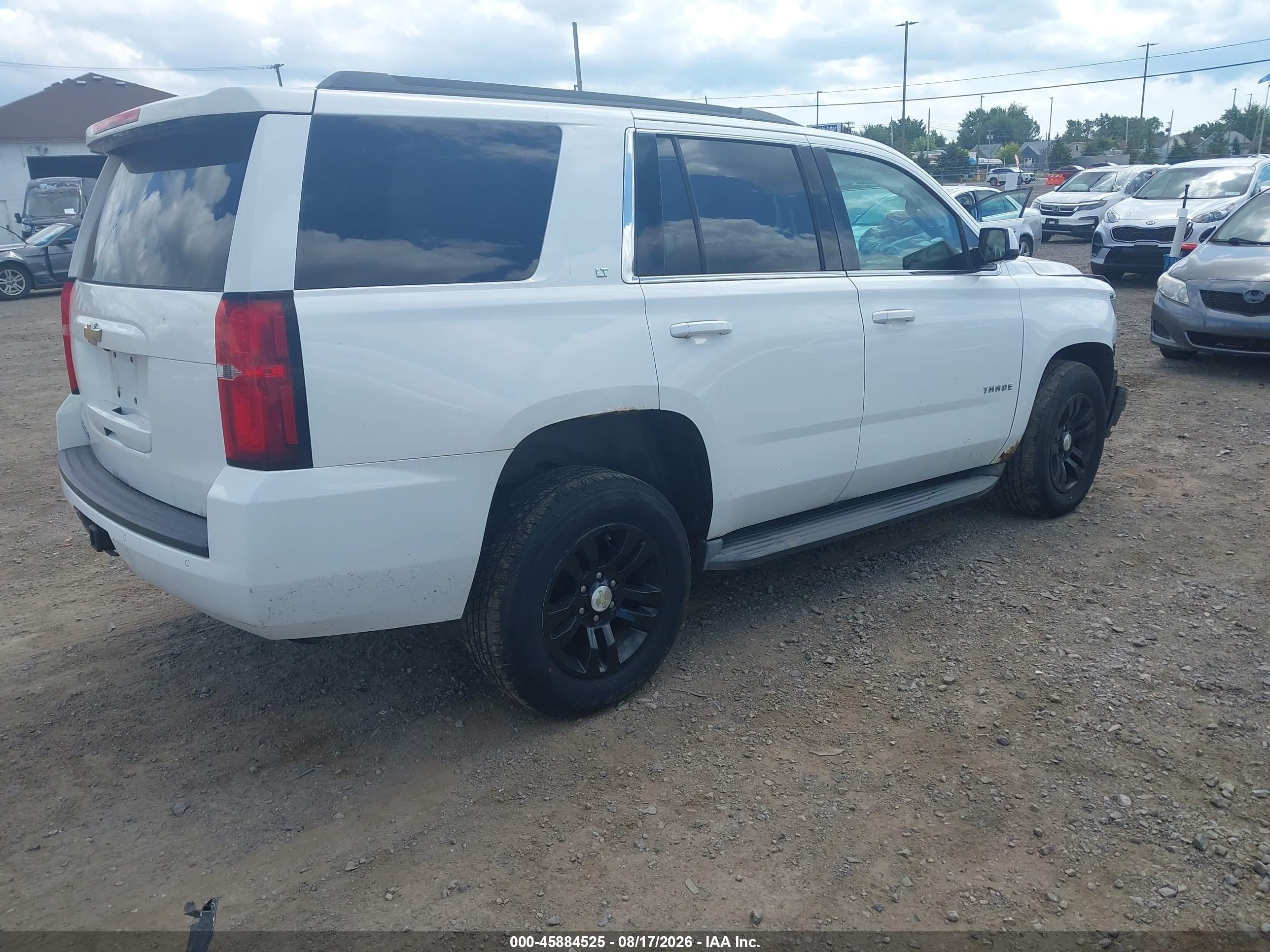 2015 Chevrolet Tahoe Lt Белый vin: 1GNSKBKC5FR104503
