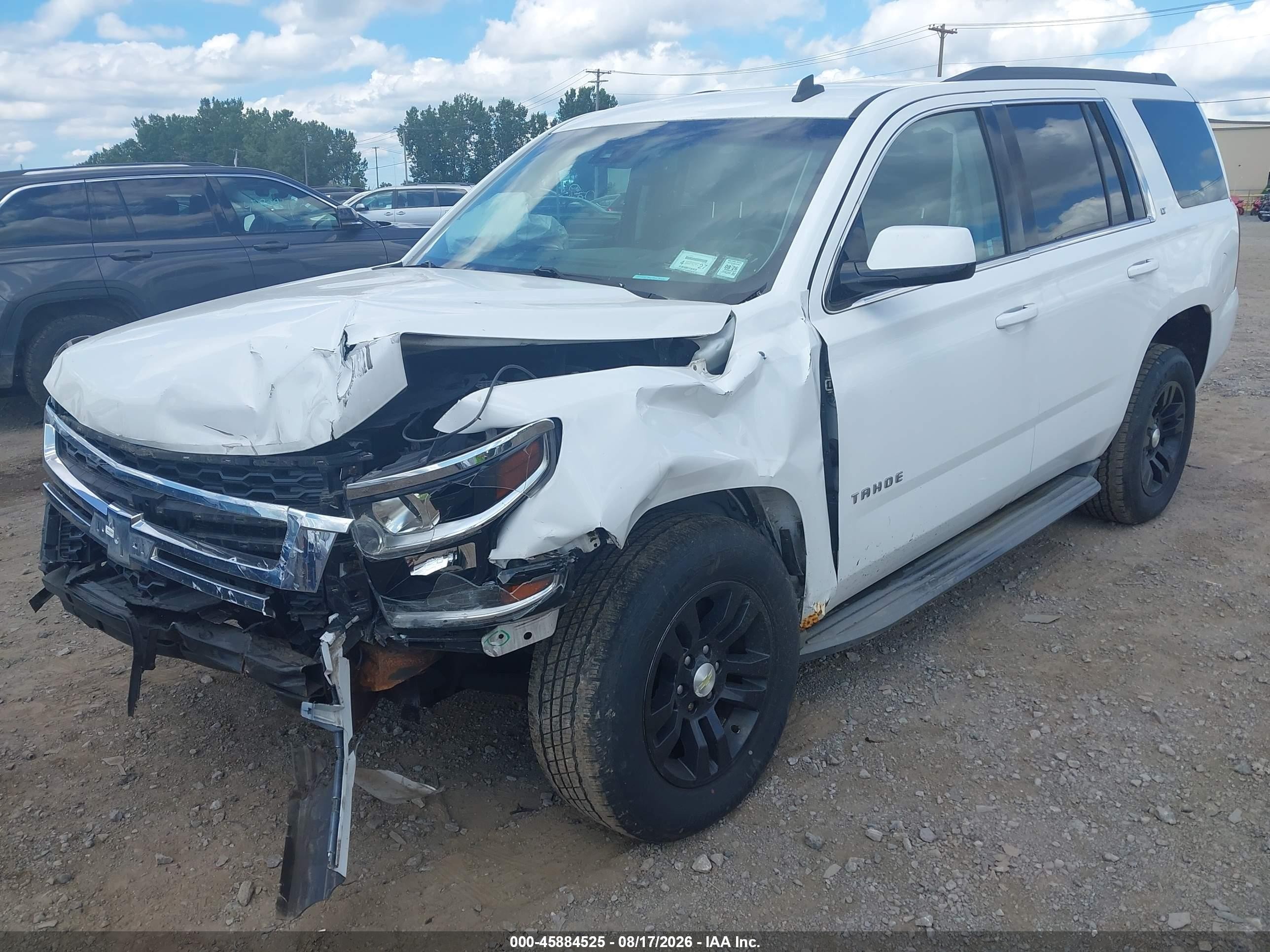 2015 Chevrolet Tahoe Lt Белый vin: 1GNSKBKC5FR104503