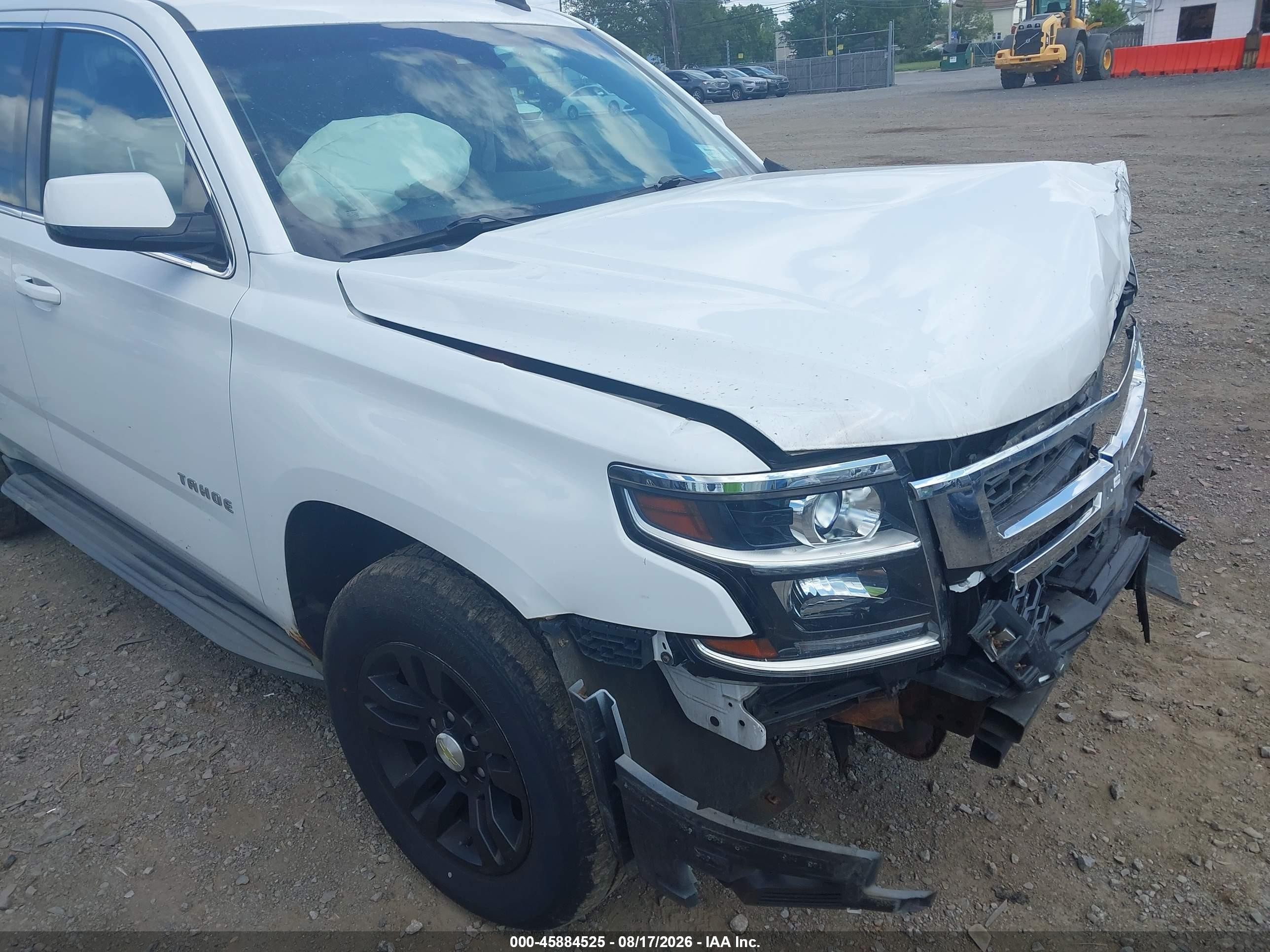 2015 Chevrolet Tahoe Lt Белый vin: 1GNSKBKC5FR104503